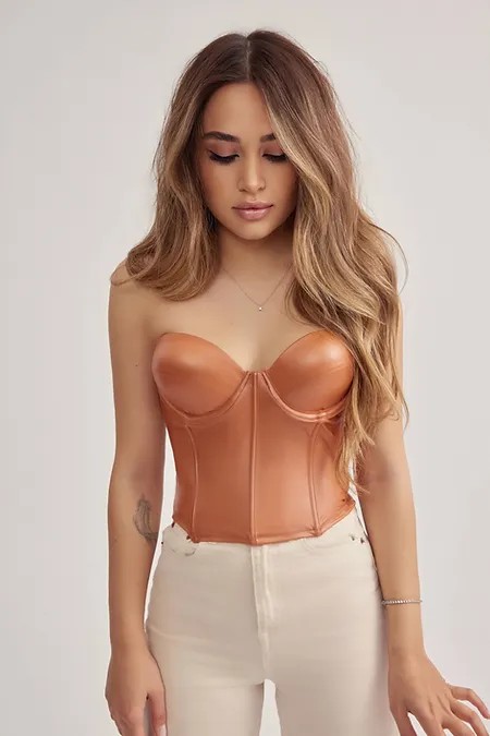 Deri Görünümlü Ekstra Soft Lycralı Crop Top Balenli Push Up Kaplı Büstiyer