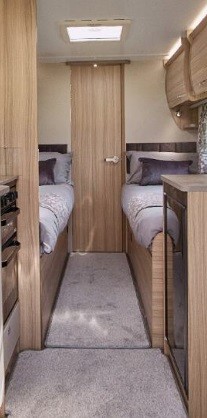 Phoenix GT75 642 Karavan Yatağınıza Tam Uyumlu Lastikli Çarşaf ve Yastık Kılıfı