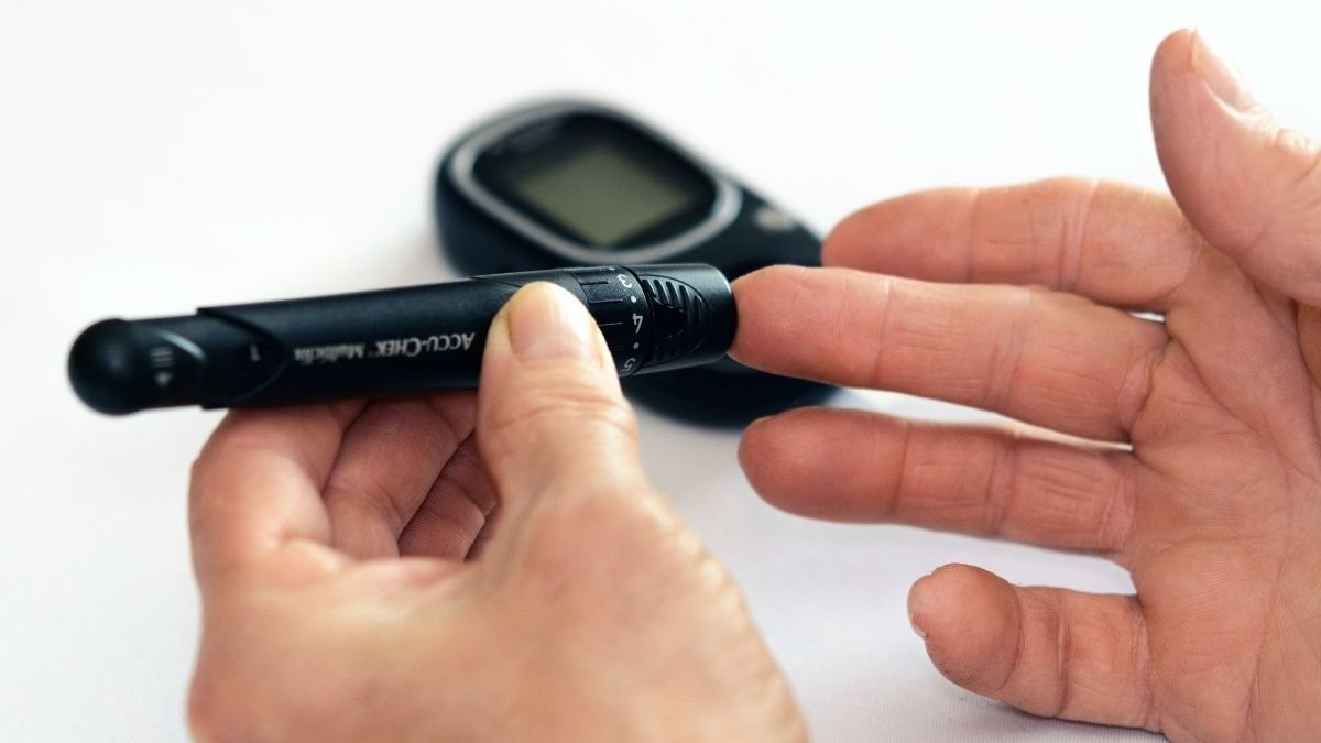 Accu Chek Active Şeker Cihazı - Orjinal