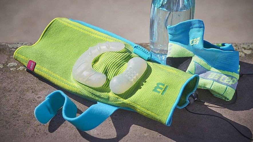 GenuPSS Patella Destekli Fleksible Balenli Sportif Dizlik (Ürün Mavi Renktir)