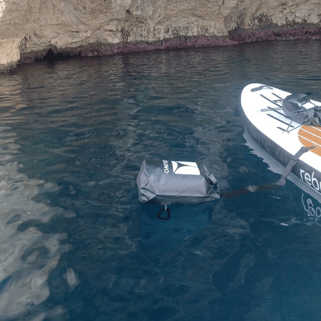 Rebuwo Su Geçirmez Çanta (Siyah) 10 L – Yuvarlanabilir Üst Kapanış ve Omuza Askı | Kano, SUP Board