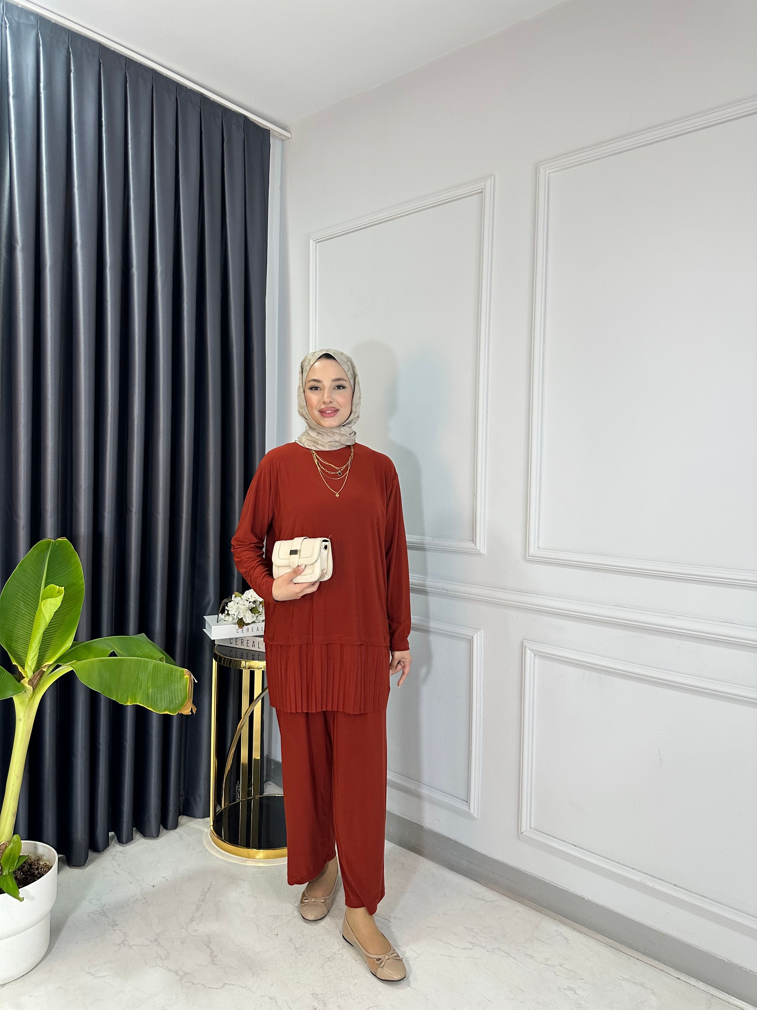 Enna Piliseli Detaylı Takım