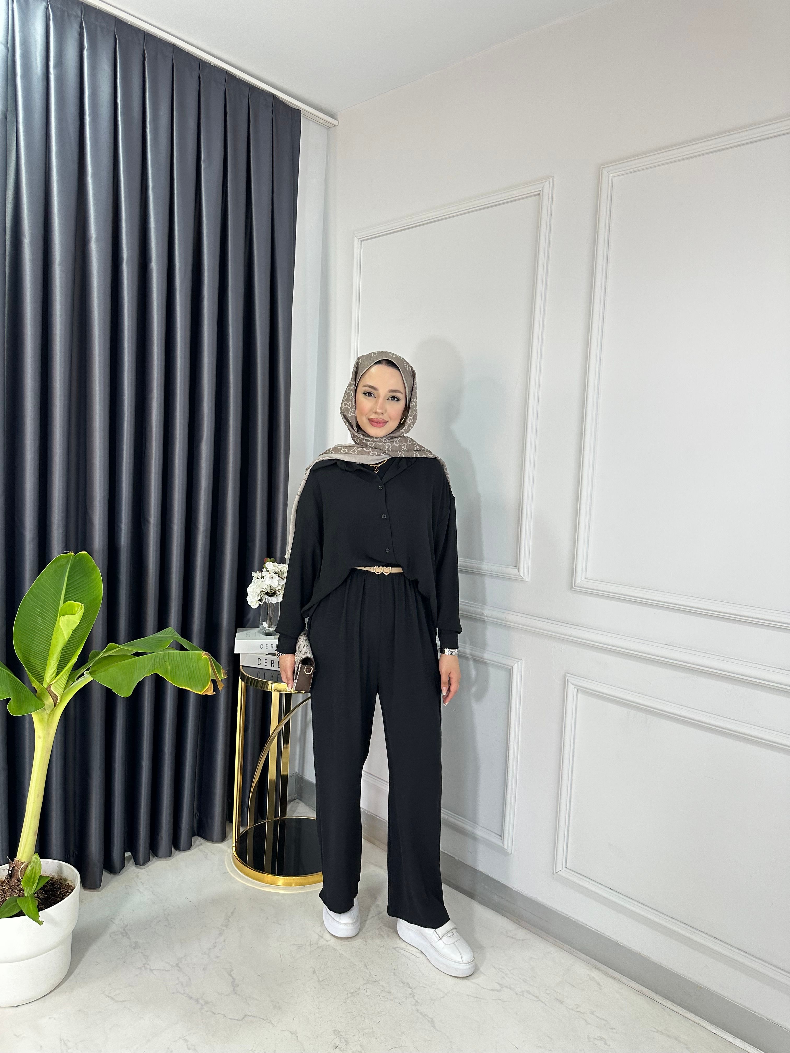 Mia Ayrobin Takım