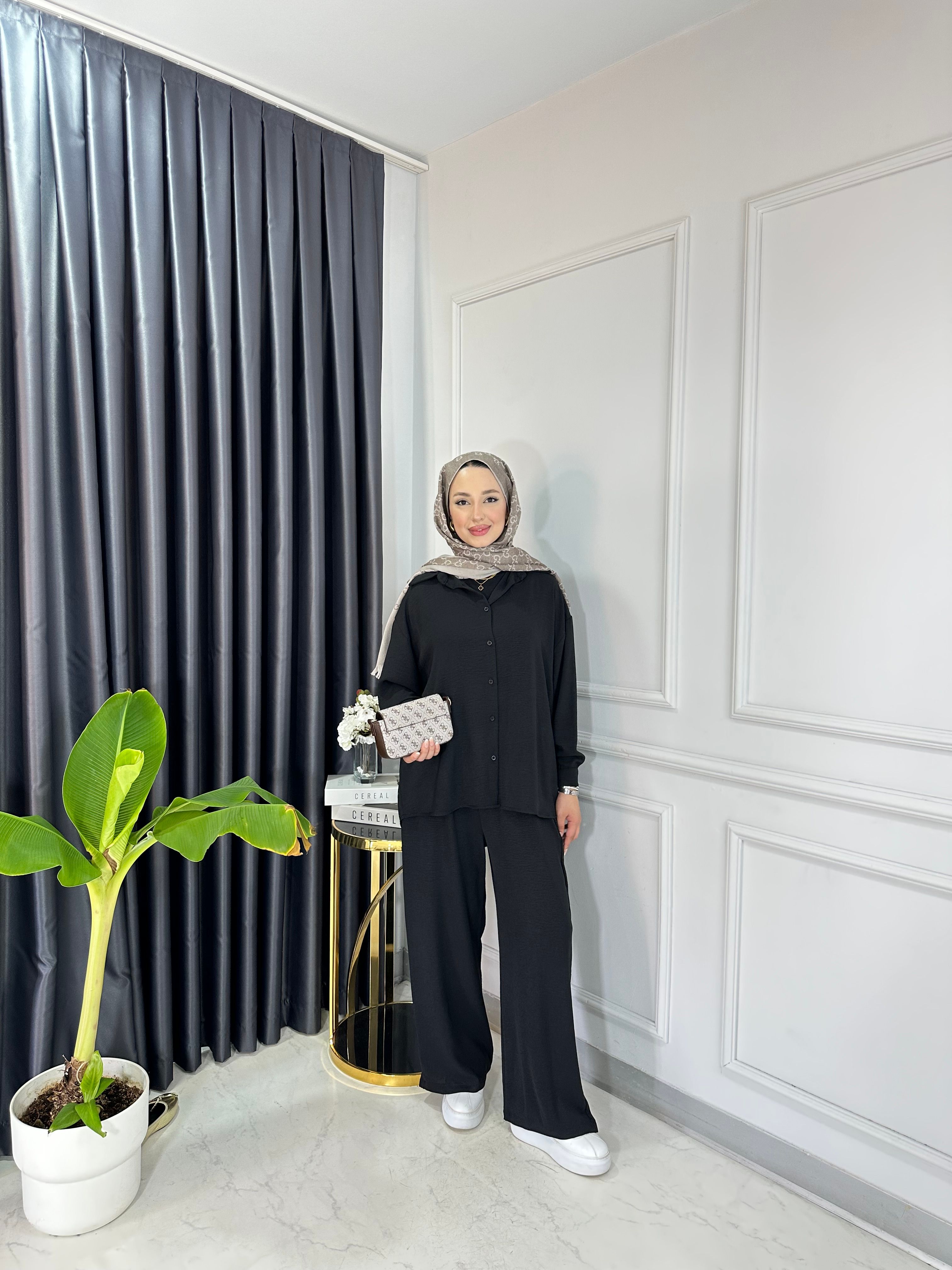 Mia Ayrobin Takım