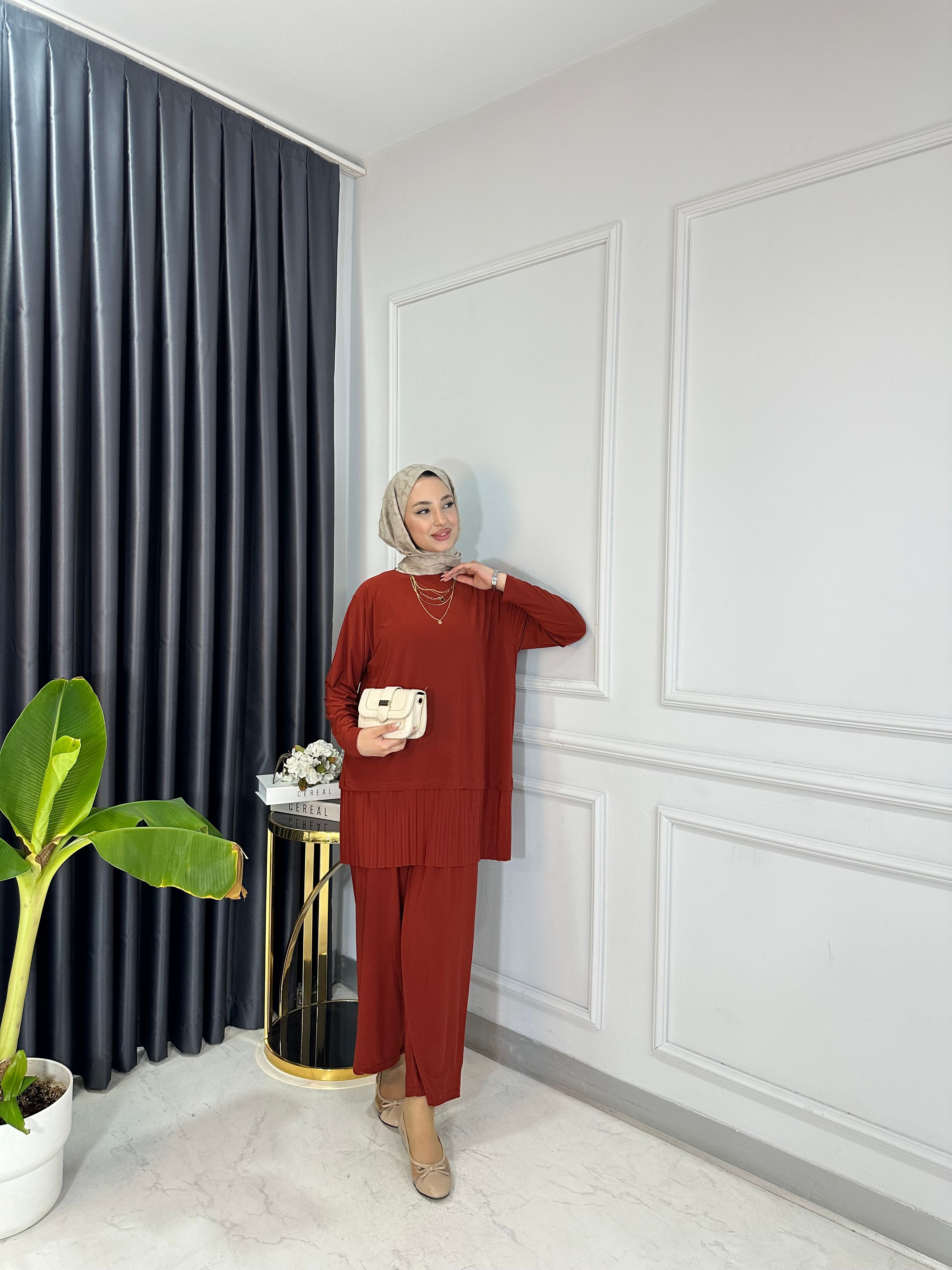 Enna Piliseli Detaylı Takım