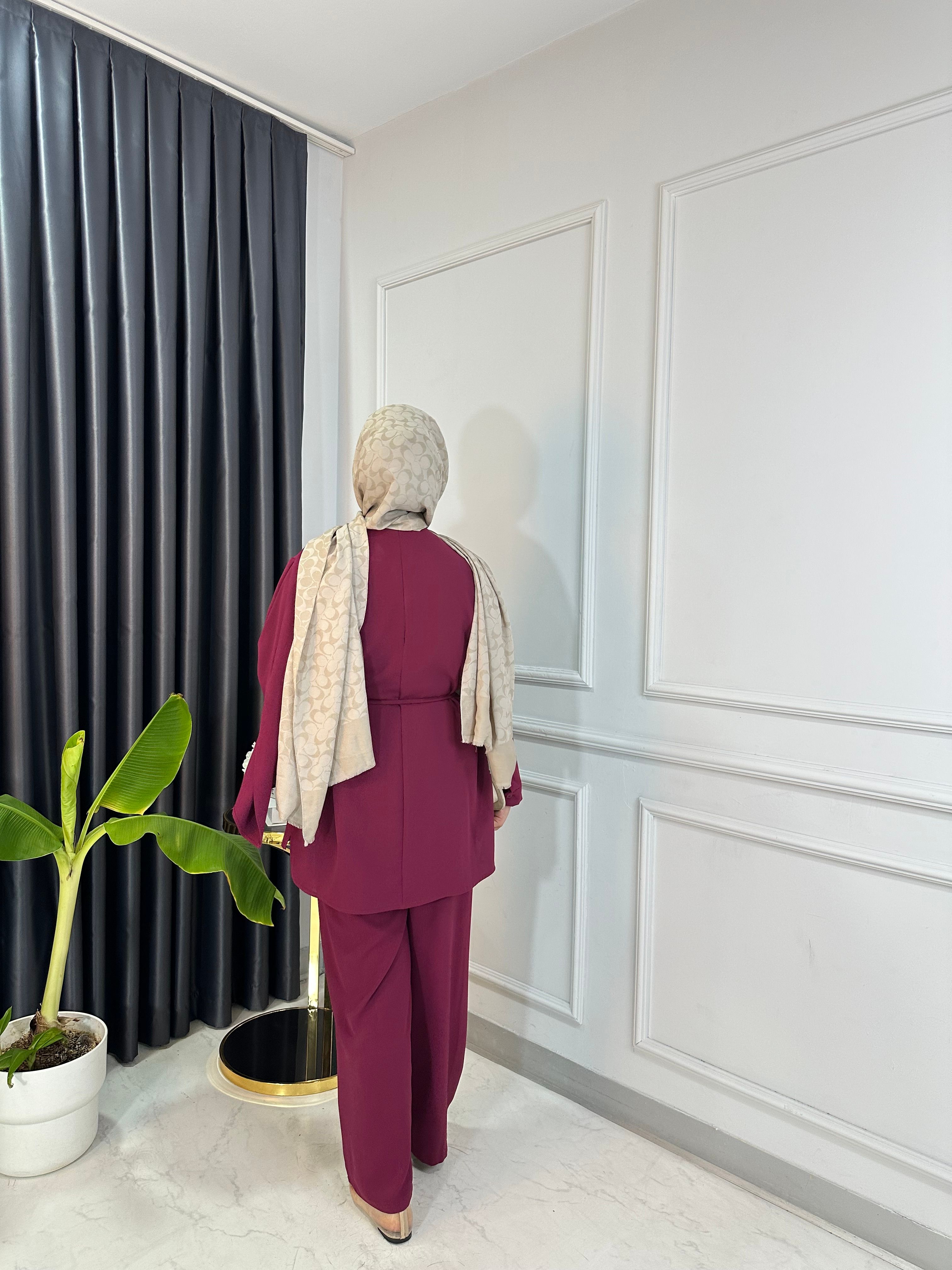 Mina Fular Takım