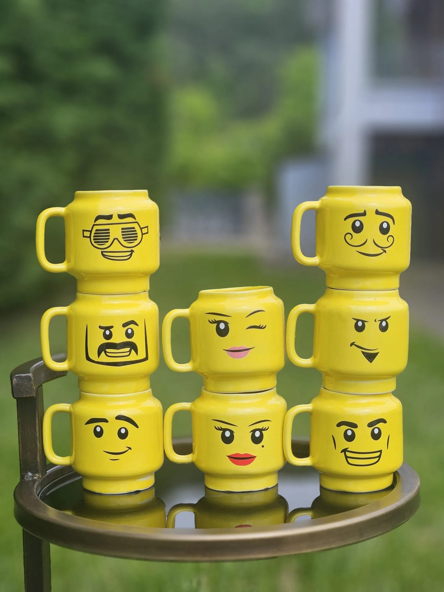 Emoji Yüzlü Seramik Kupa – Eğlenceli ve Şık Tasarımlarla Güne Neşe Katın!