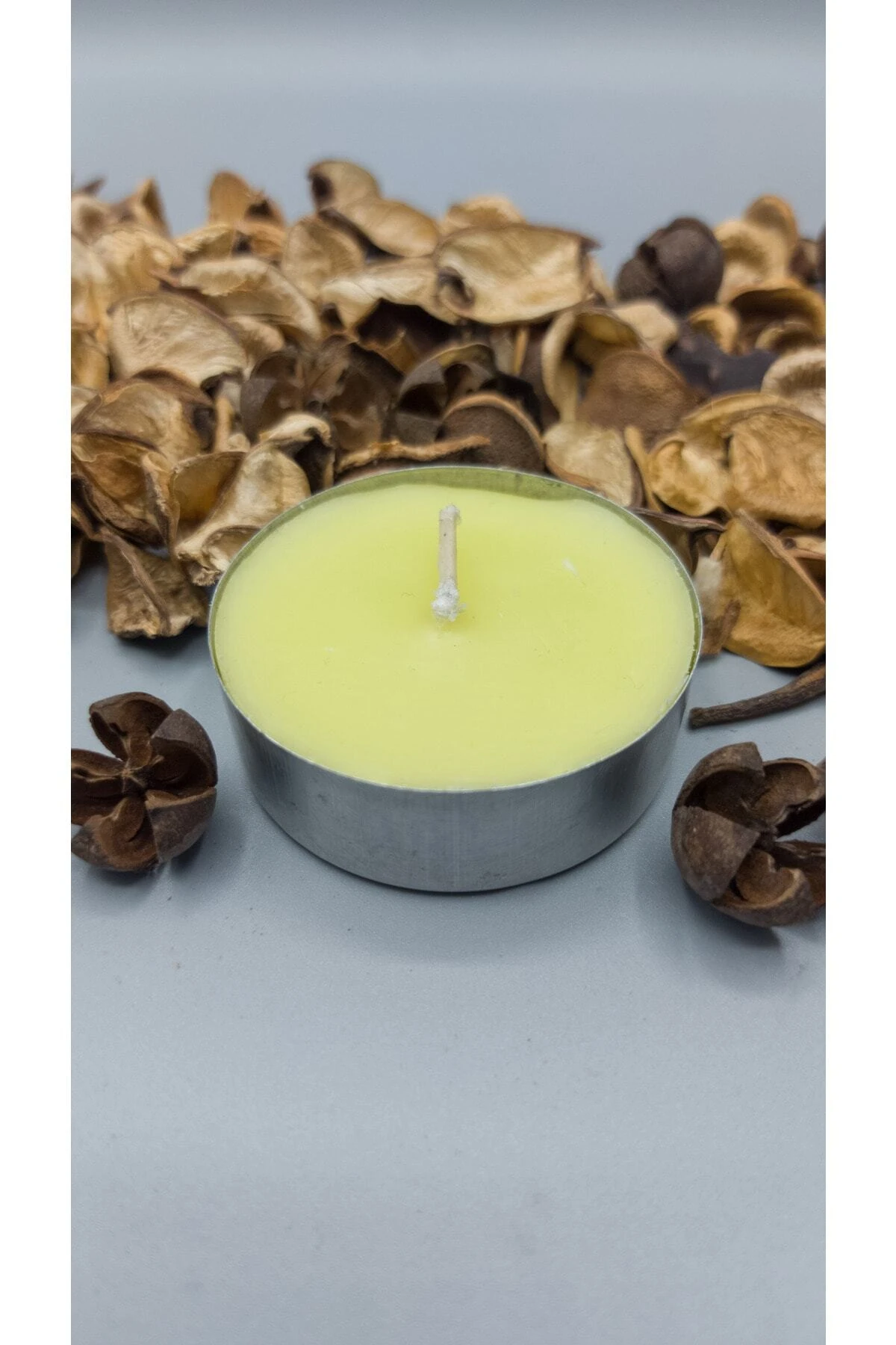 Soya Parafinli Tealight Mum Narenciye Kokulu Sarı 50 Adet(450-500 SAAT YANMA) Çap:5,5 Cm 35 gr