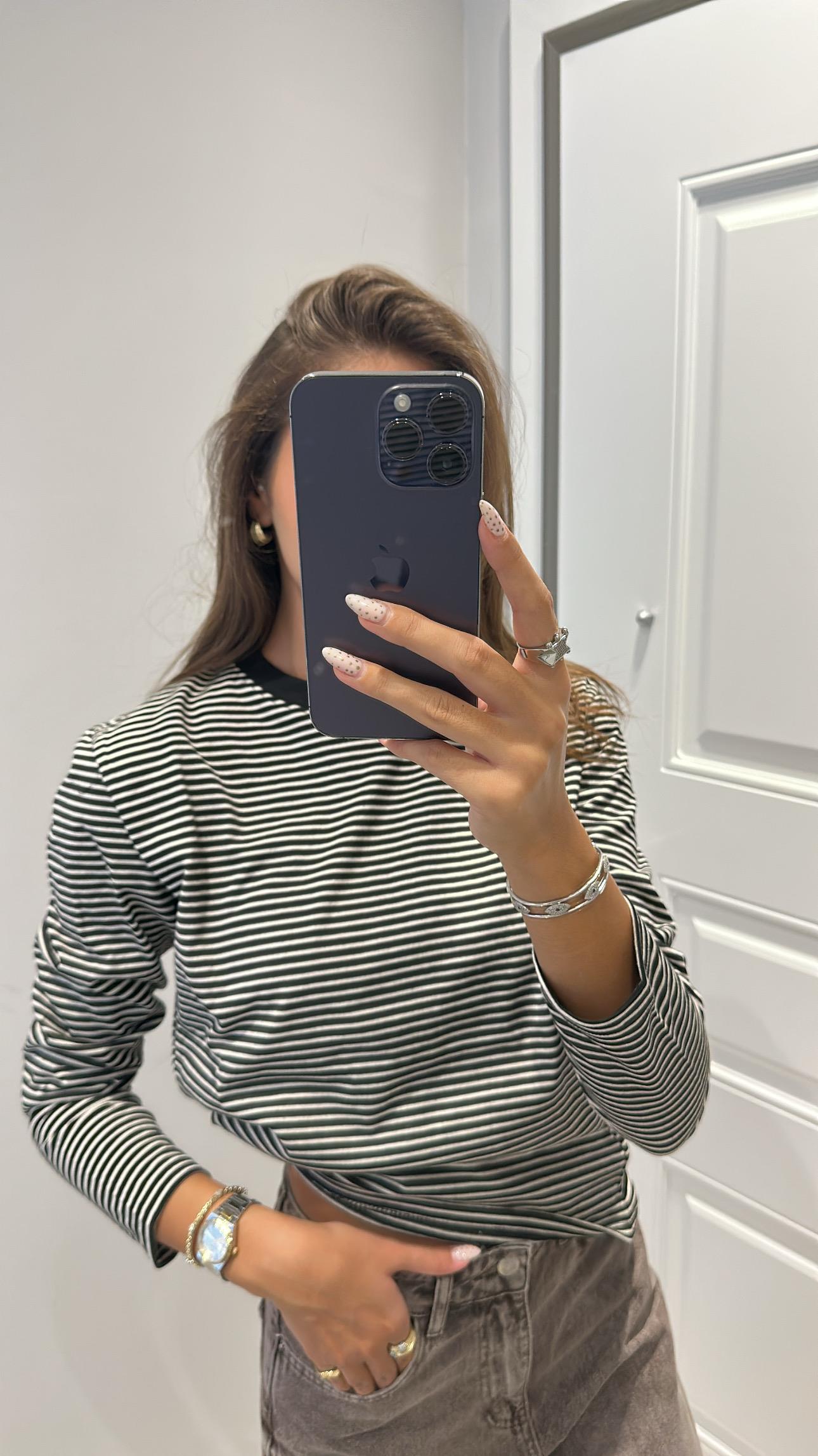 Siyah Çizgili Sweatshirt