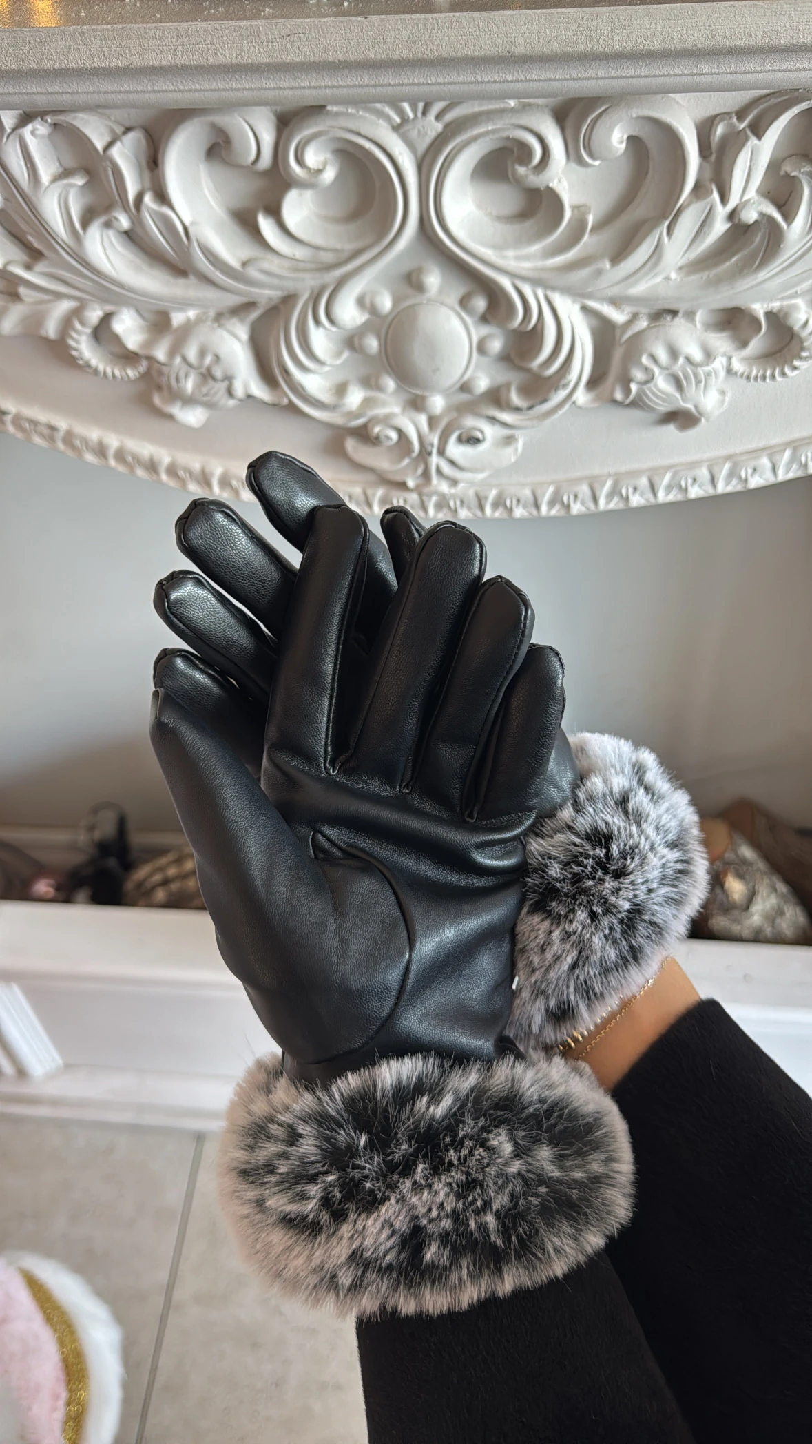 Bileği Kürk Detaylı Deri Eldiven