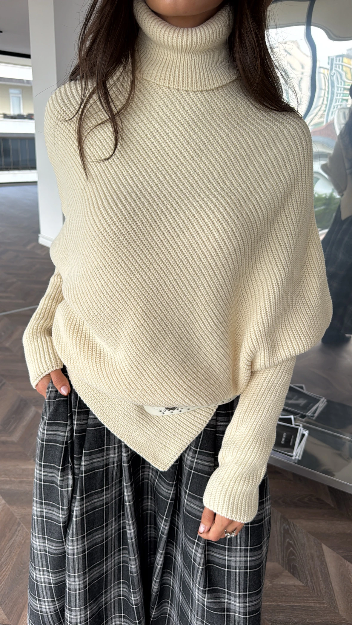 Asimetrik Triko Balıkçıl Kazak