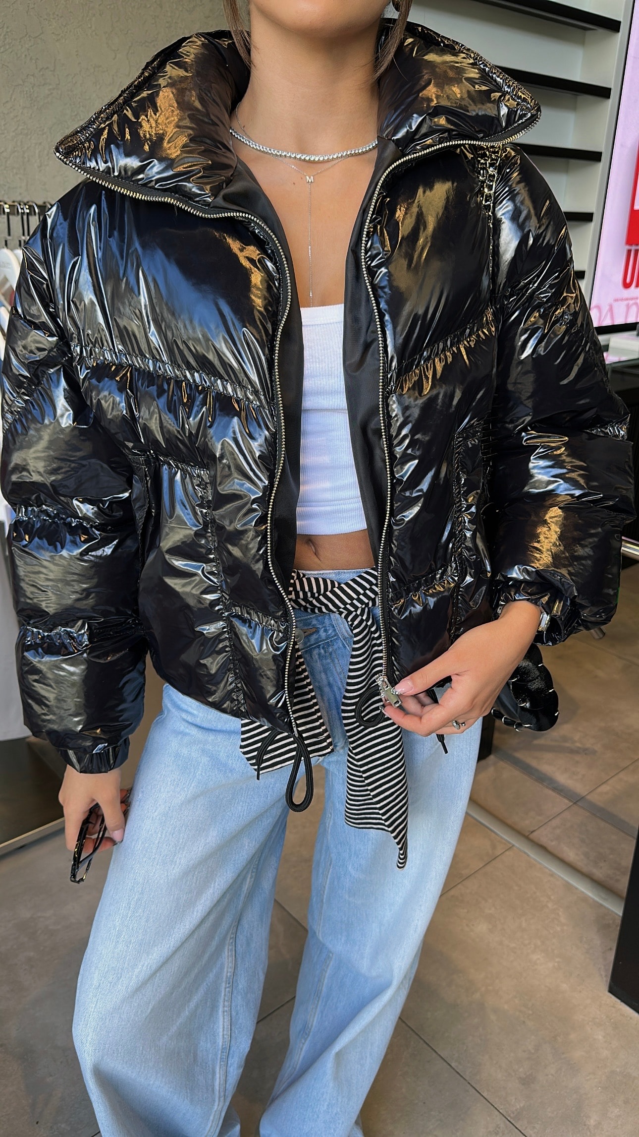 Siyah Parlak Şişme Mont