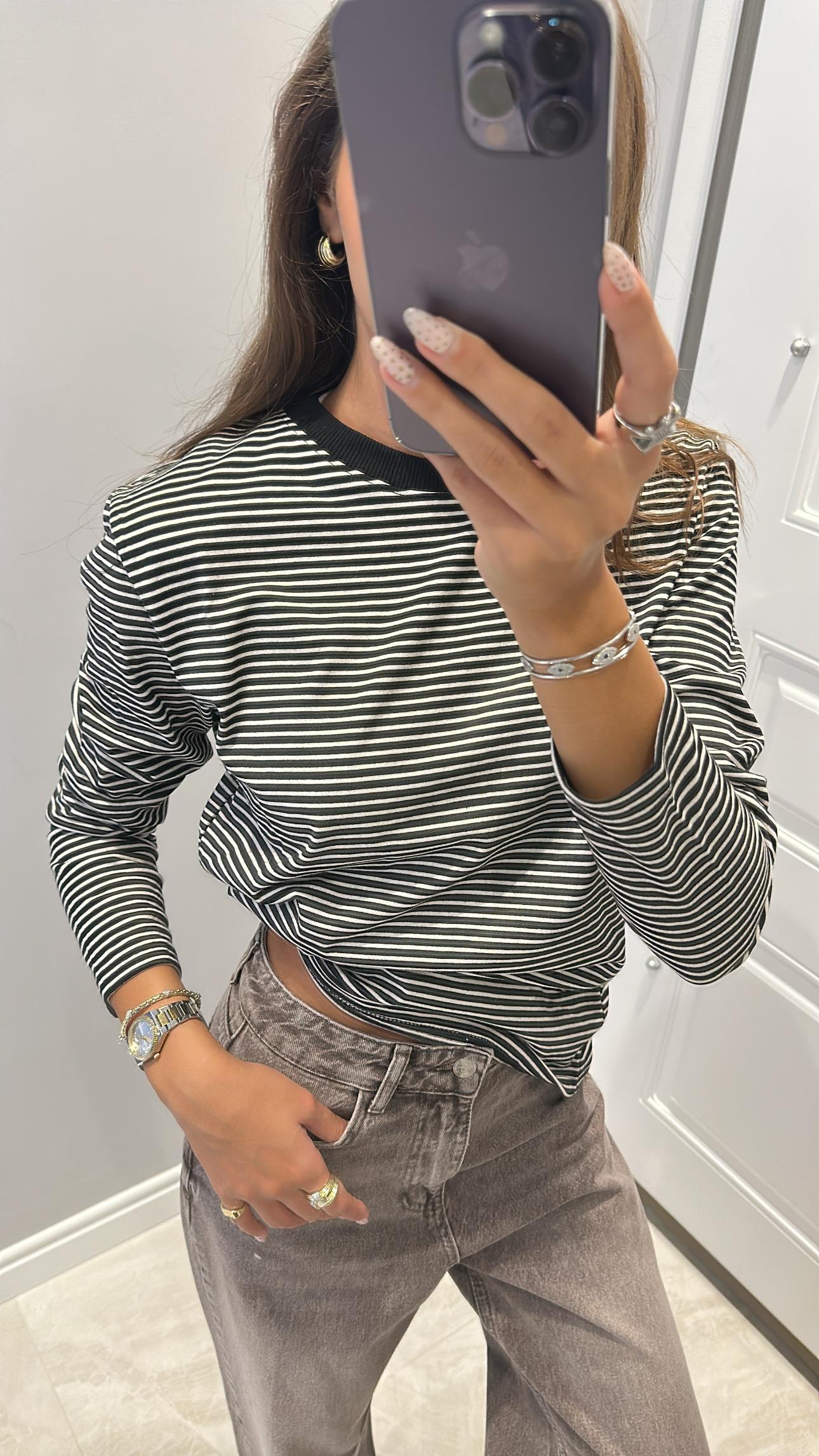 Siyah Çizgili Sweatshirt