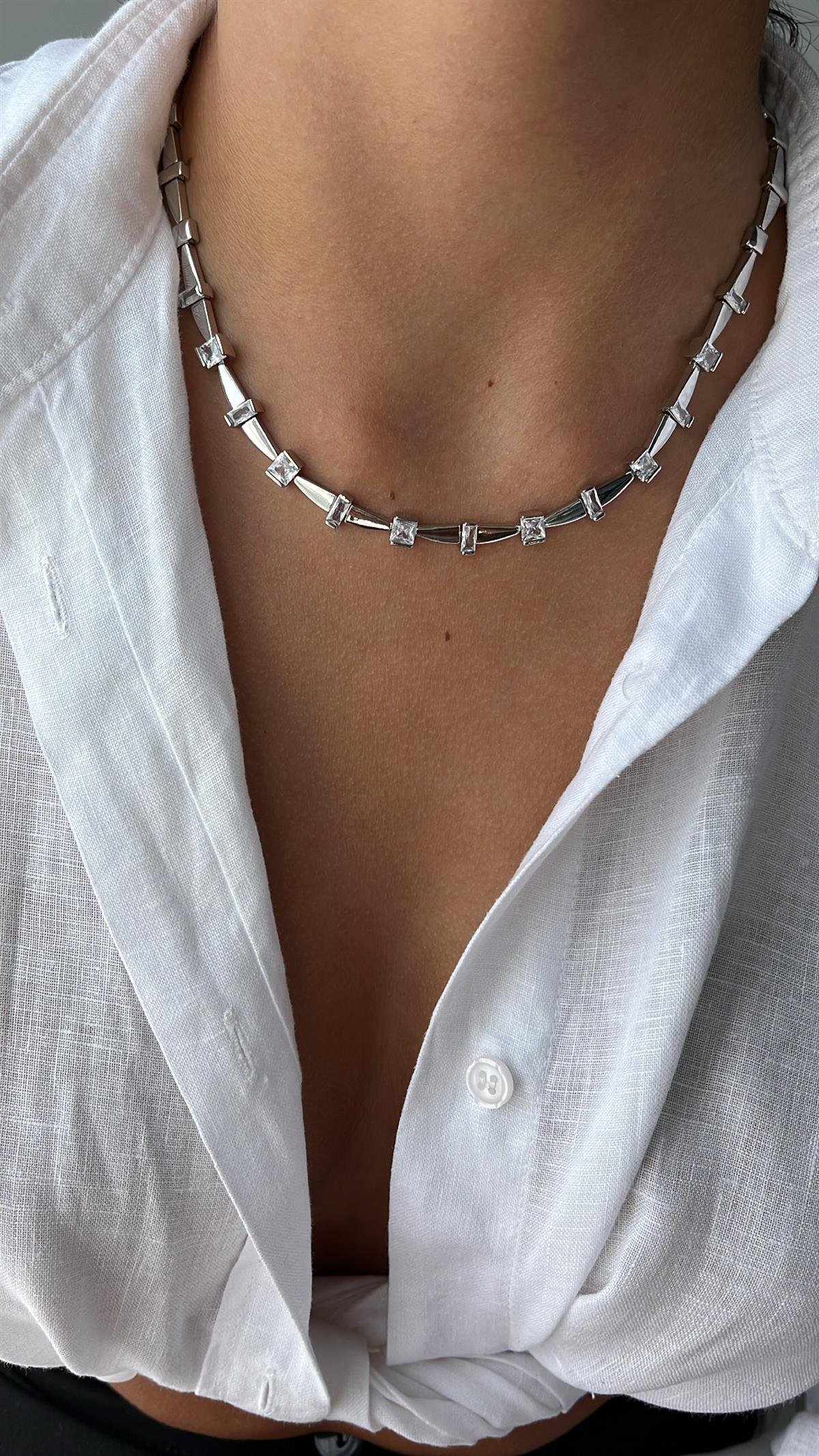 Özel seri kare taş plaka kolye