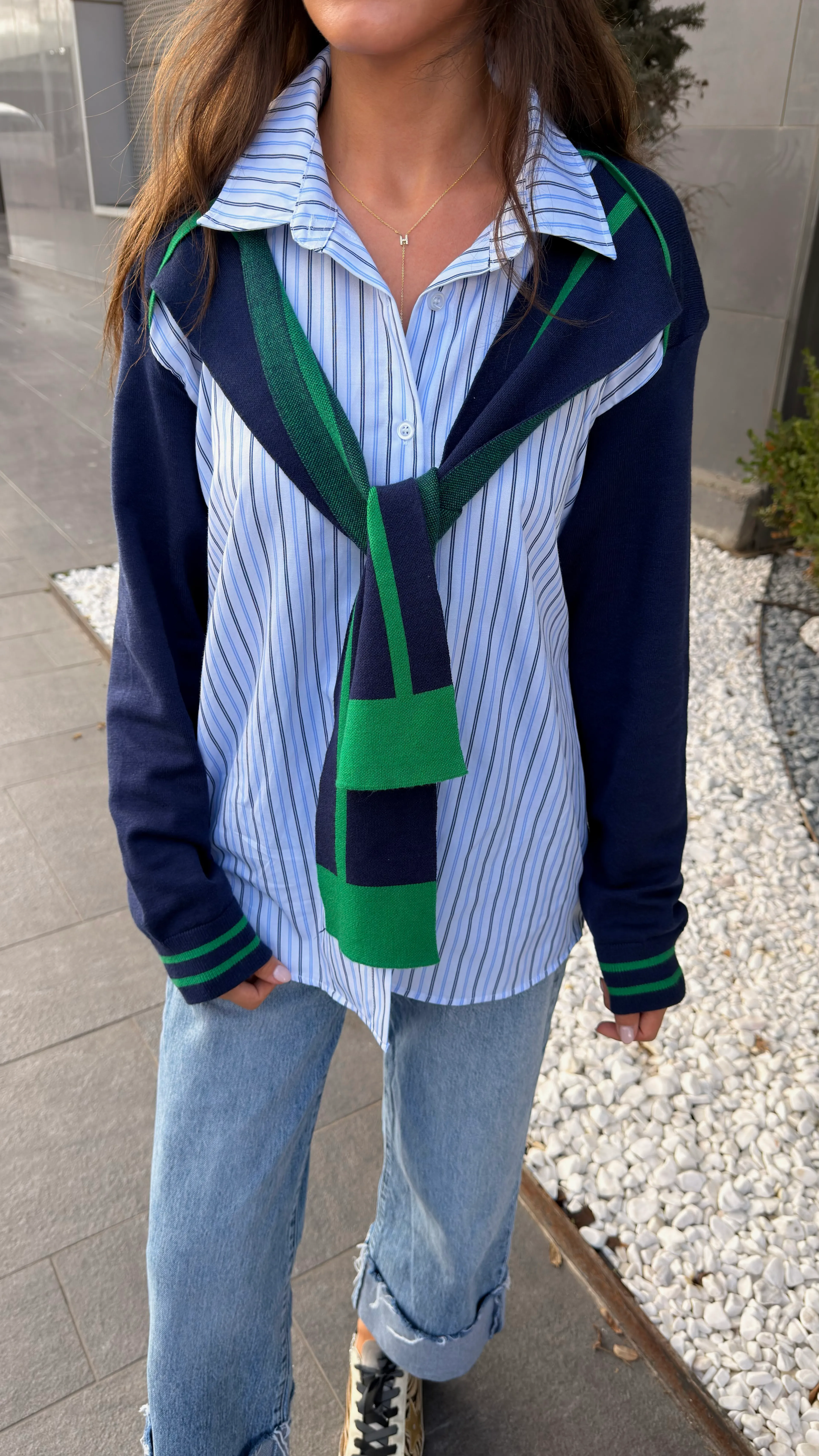 Gömlek Detaylı Kendinden Şallı Triko 