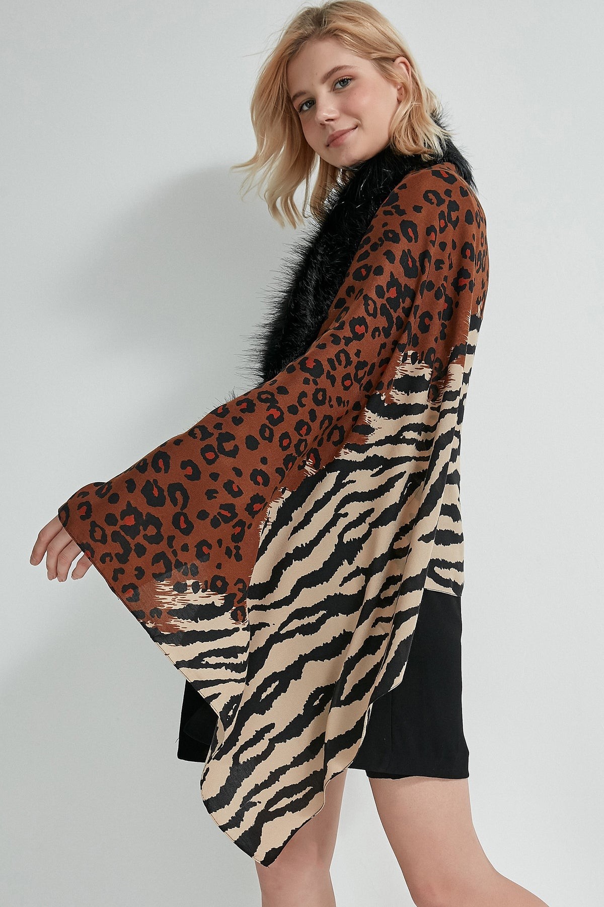 Leopar Zebra Desenli Kahverengi Panço Şal