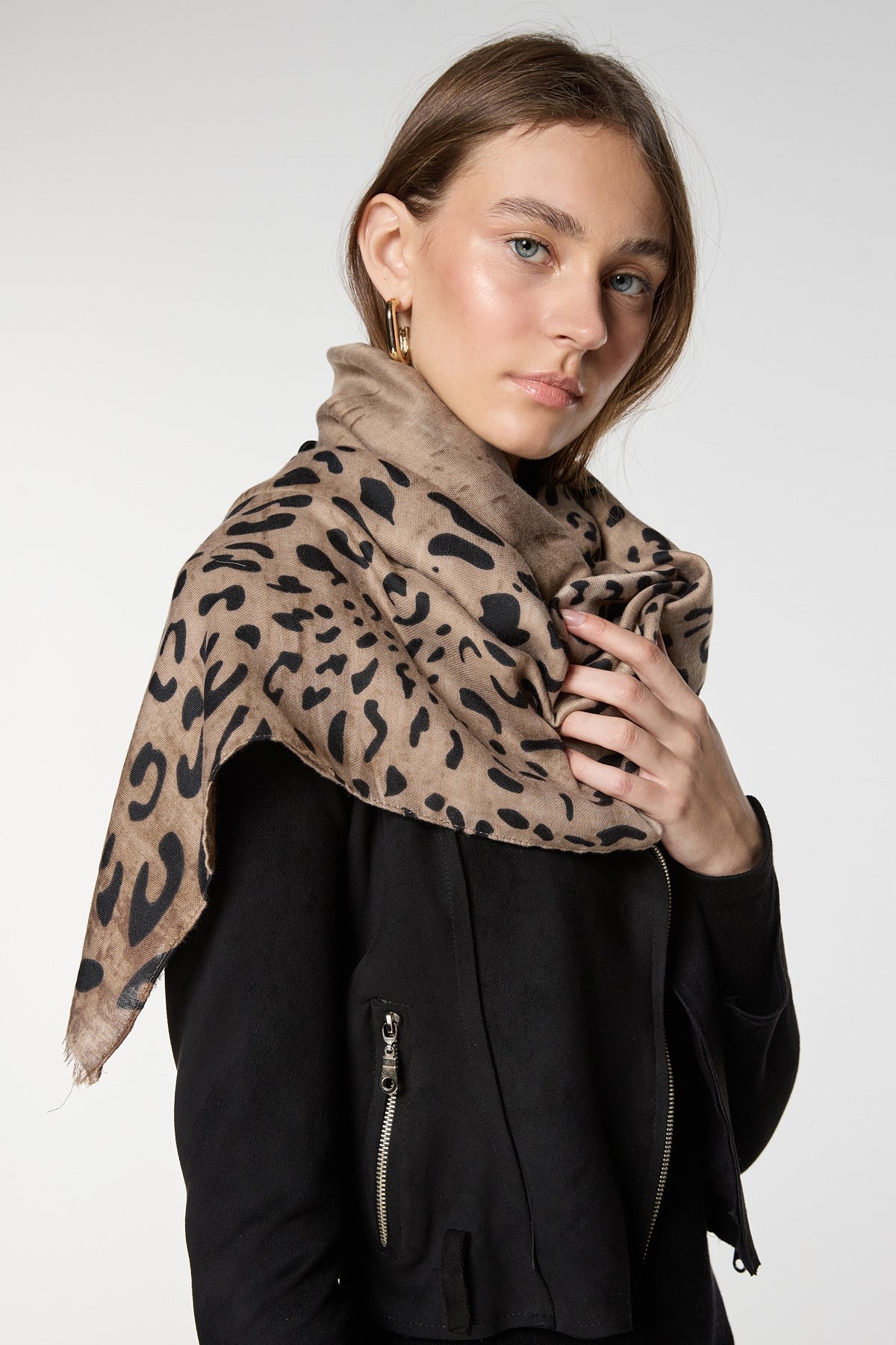 Leopar Desenli Bej Şal