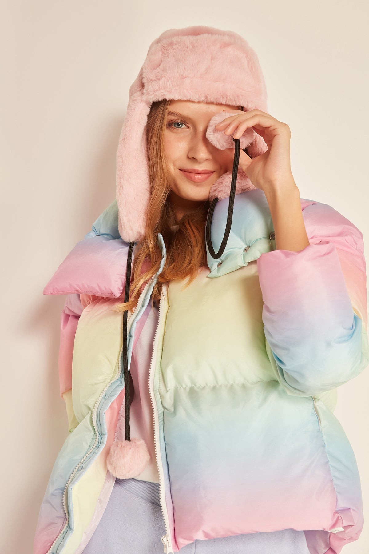 Kulaklı Kürklü Pembe Peluş Bere