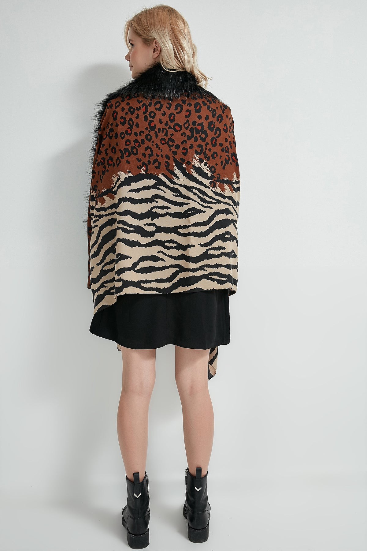 Leopar Zebra Desenli Kahverengi Panço Şal