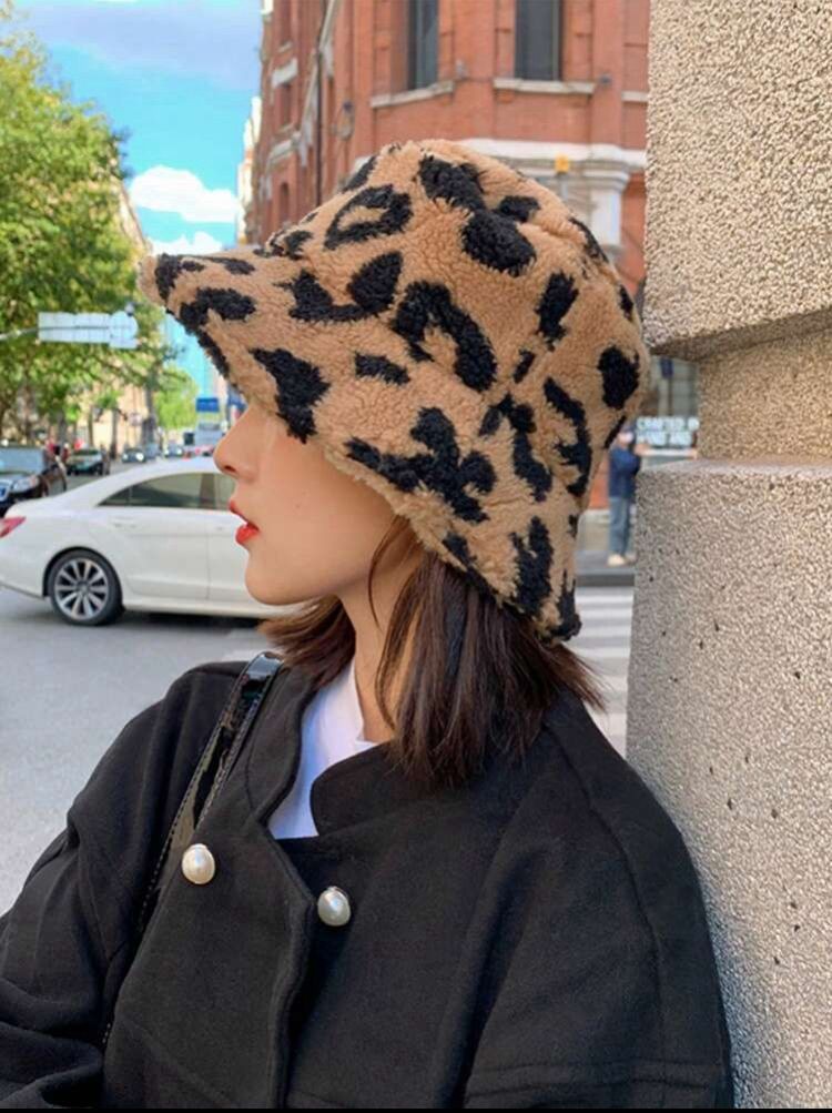 Leopar Desenli Peluş Vizon Bucket Şapka