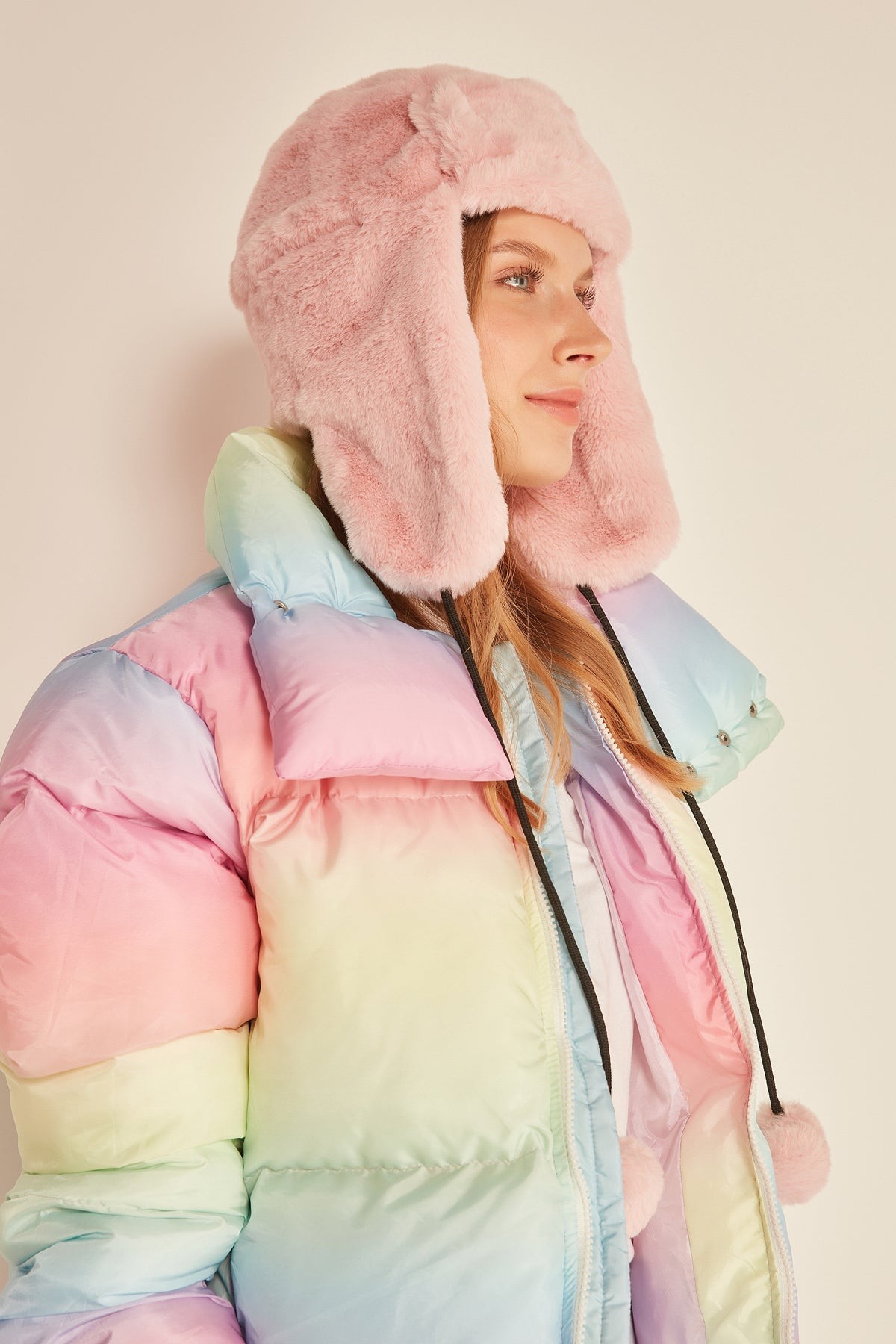 Kulaklı Kürklü Pembe Peluş Bere