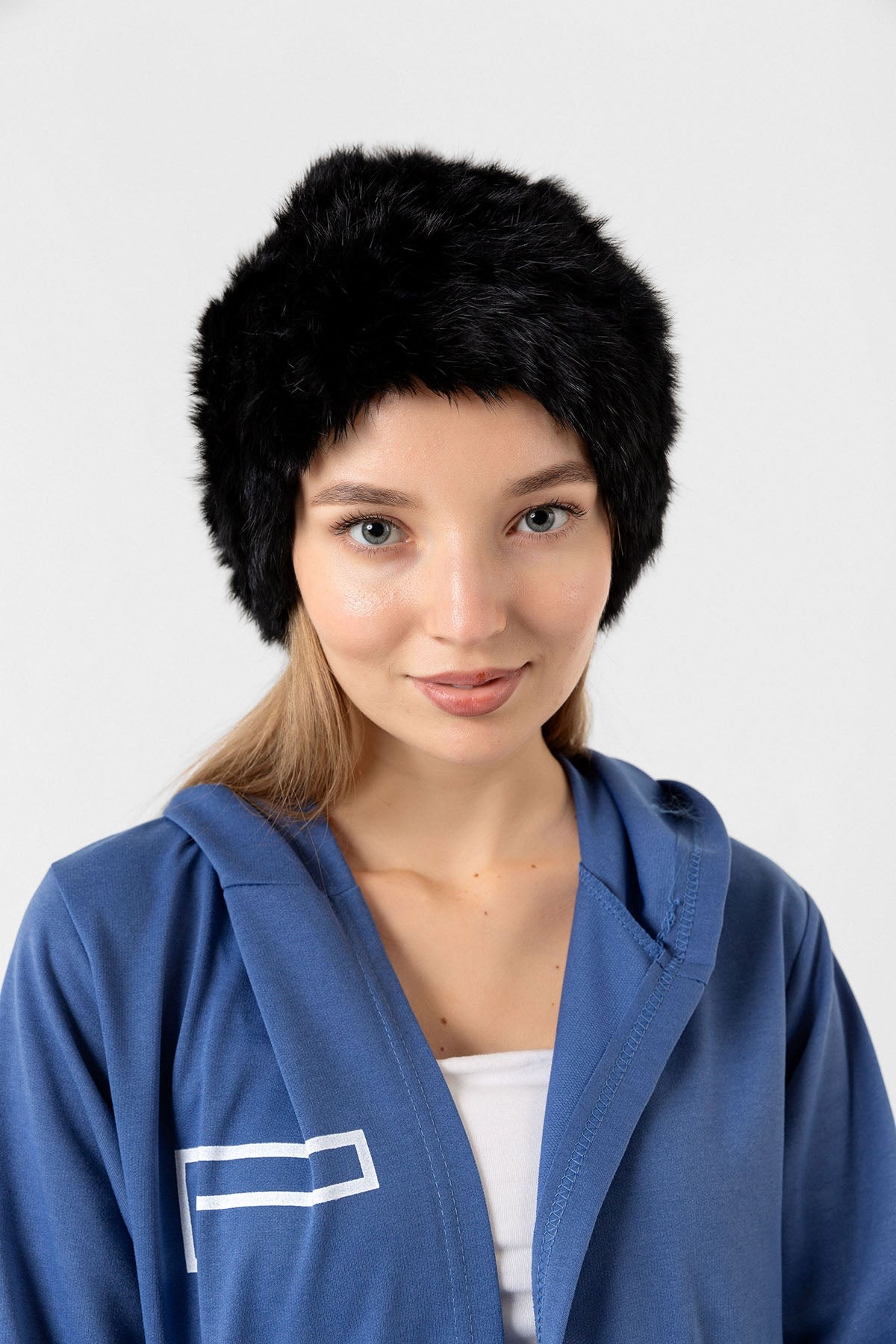 Kürklü Peluş Siyah Bere