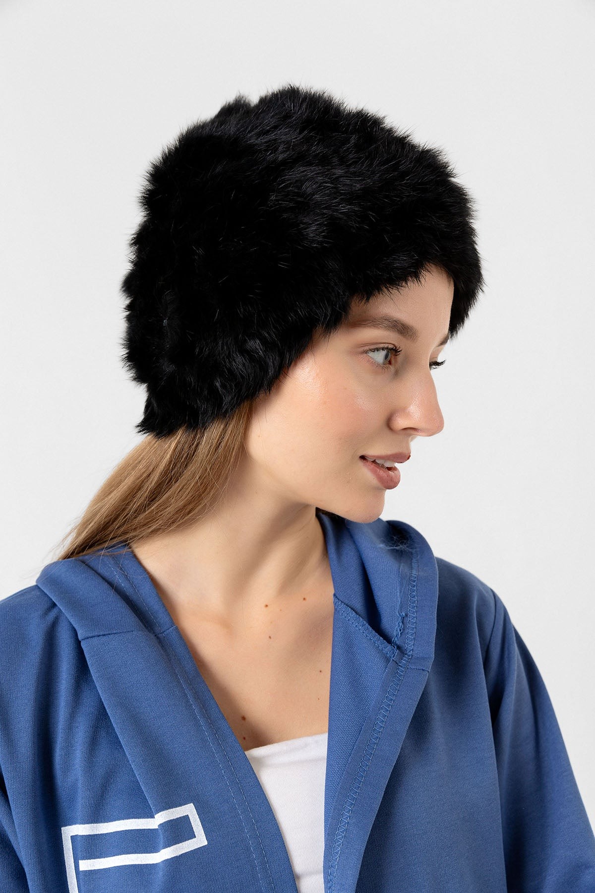 Kürklü Peluş Siyah Bere