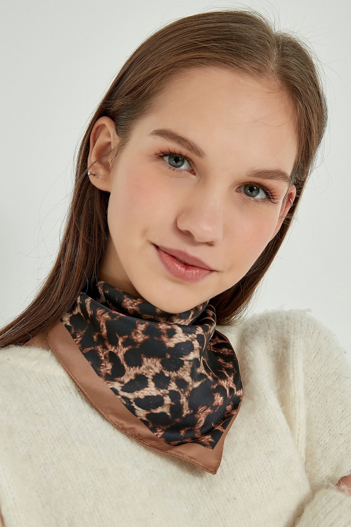 Leopar Desenli Kahverengi Fular