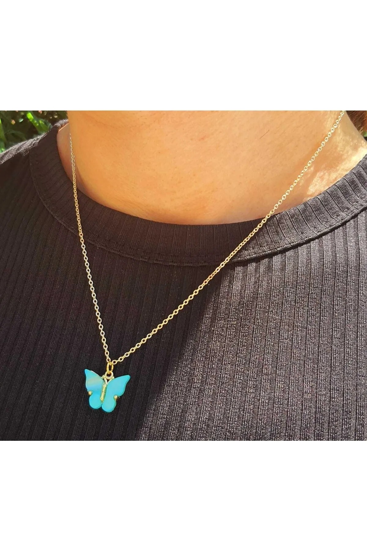 Butterfly necklace - blue
