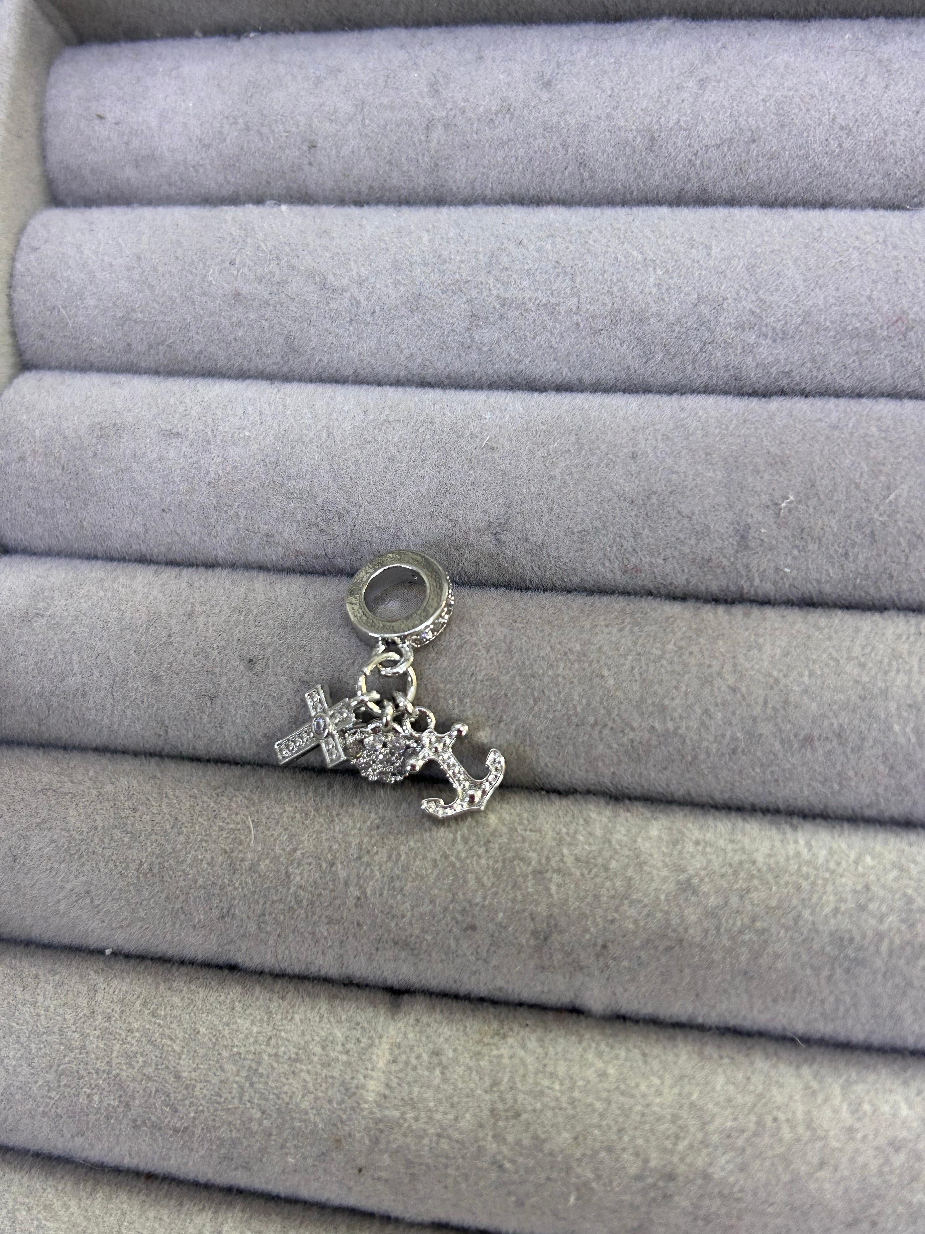 Zirkon Charm