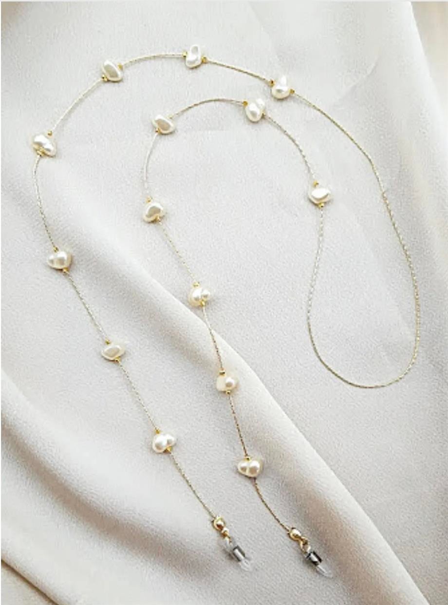 Baroque pearl glasses chain