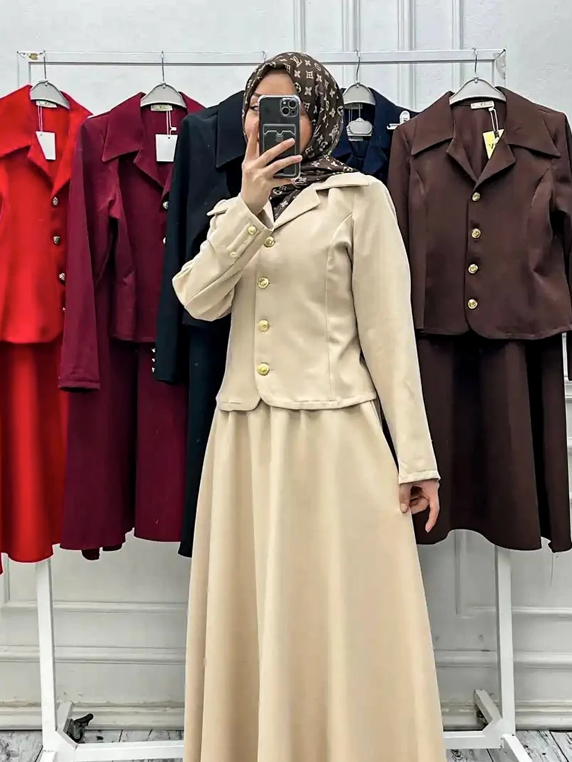 Krem Rengi Klasik Etek Ceket Takım