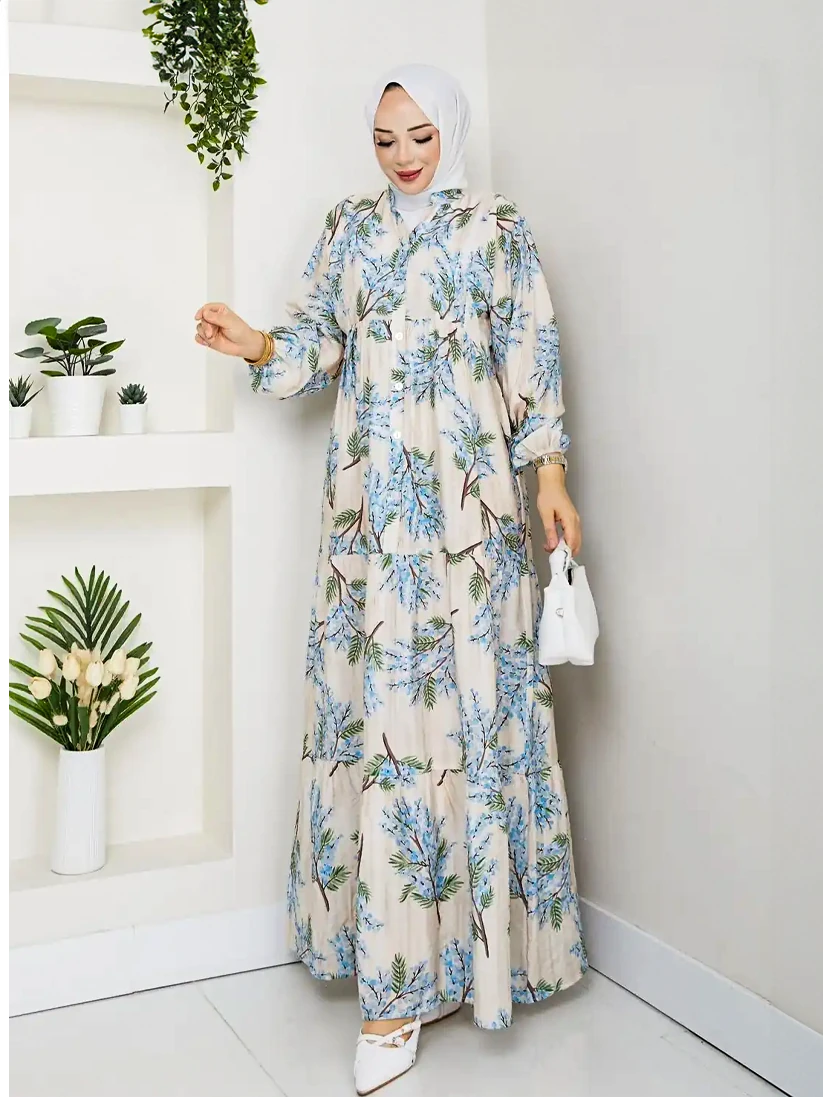 Yarım Düğmeli Eteği Katlı Çiçek Desenli Elbise