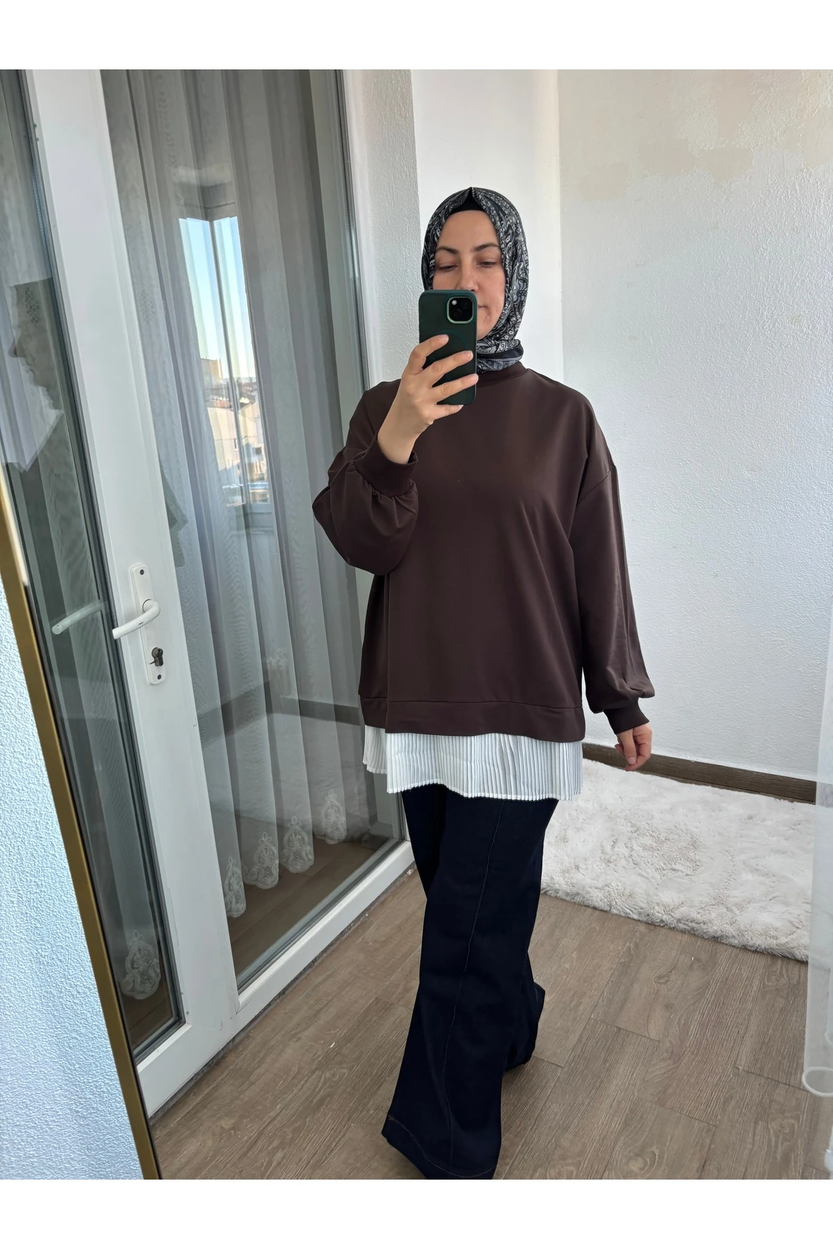 Emsabutik Kahverengi etek kısmı pile detaylı tunik