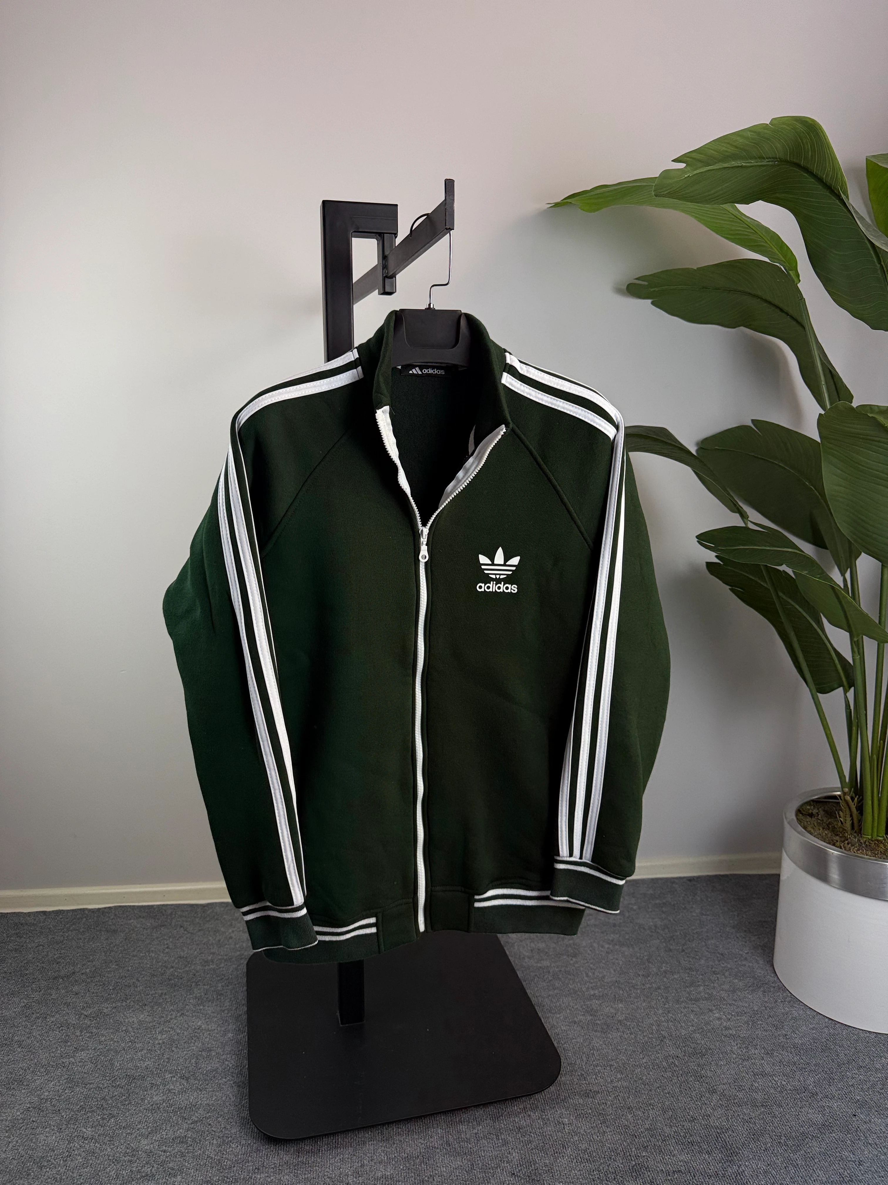 Üç Şeritli Haki Yeşil Enjeksiyon Baskı Üçiplik Şardonlu Erkek Hırka