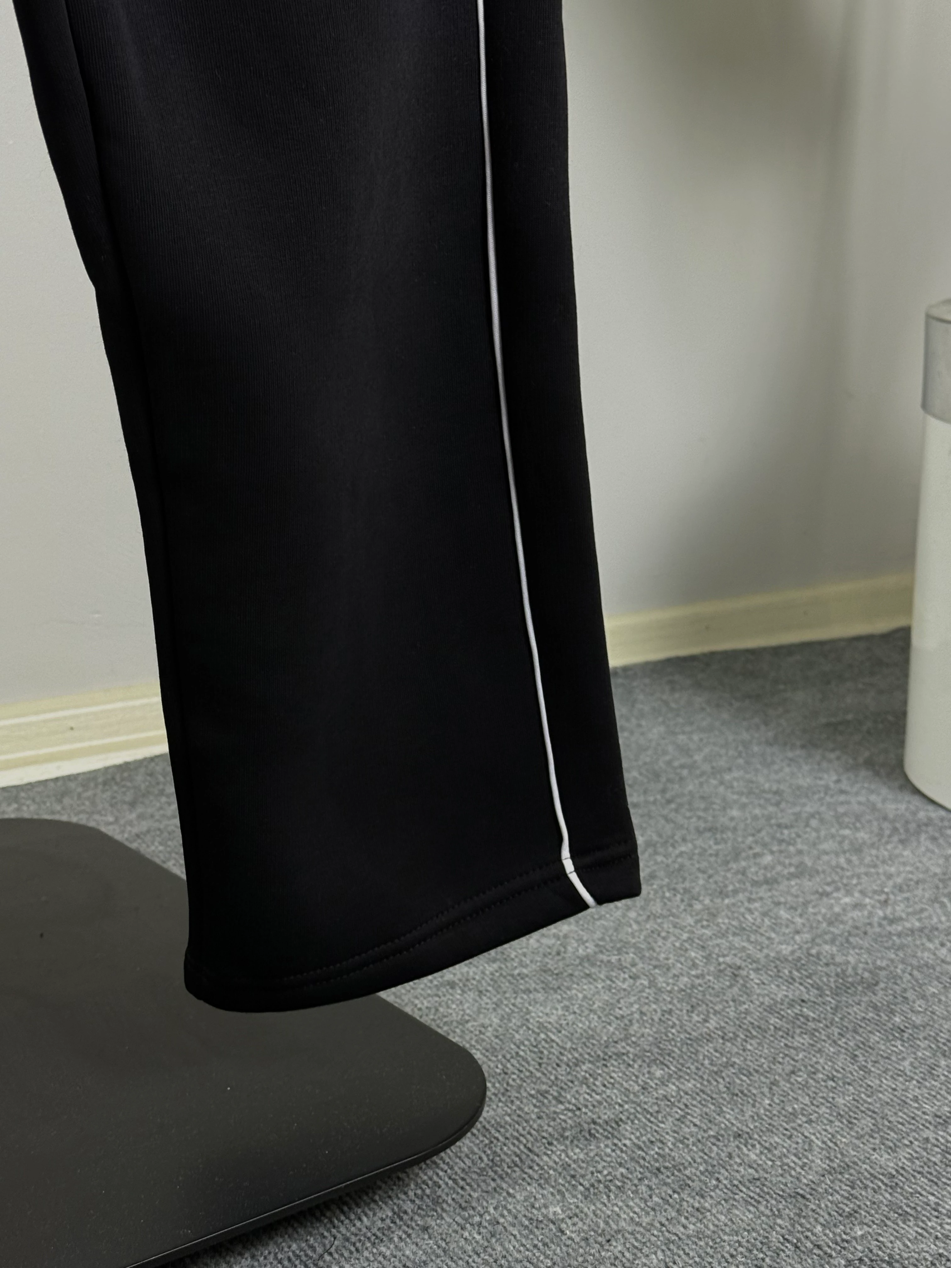 Baggy Eşofman Nakış İşleme Üçiplik Şardonlu Siyah