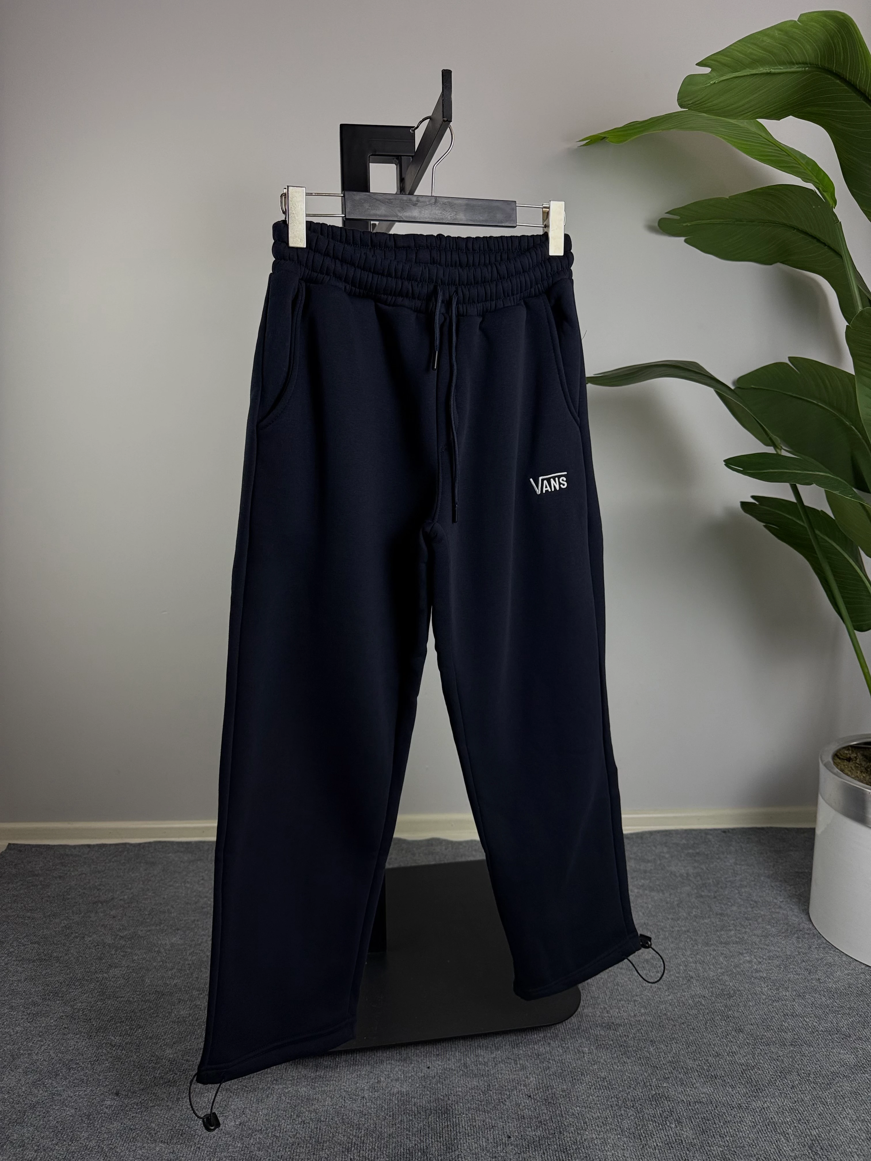 Baggy Eşofman Ayarlanabilir Paça Nakış İşleme Üçiplik Şardonlu