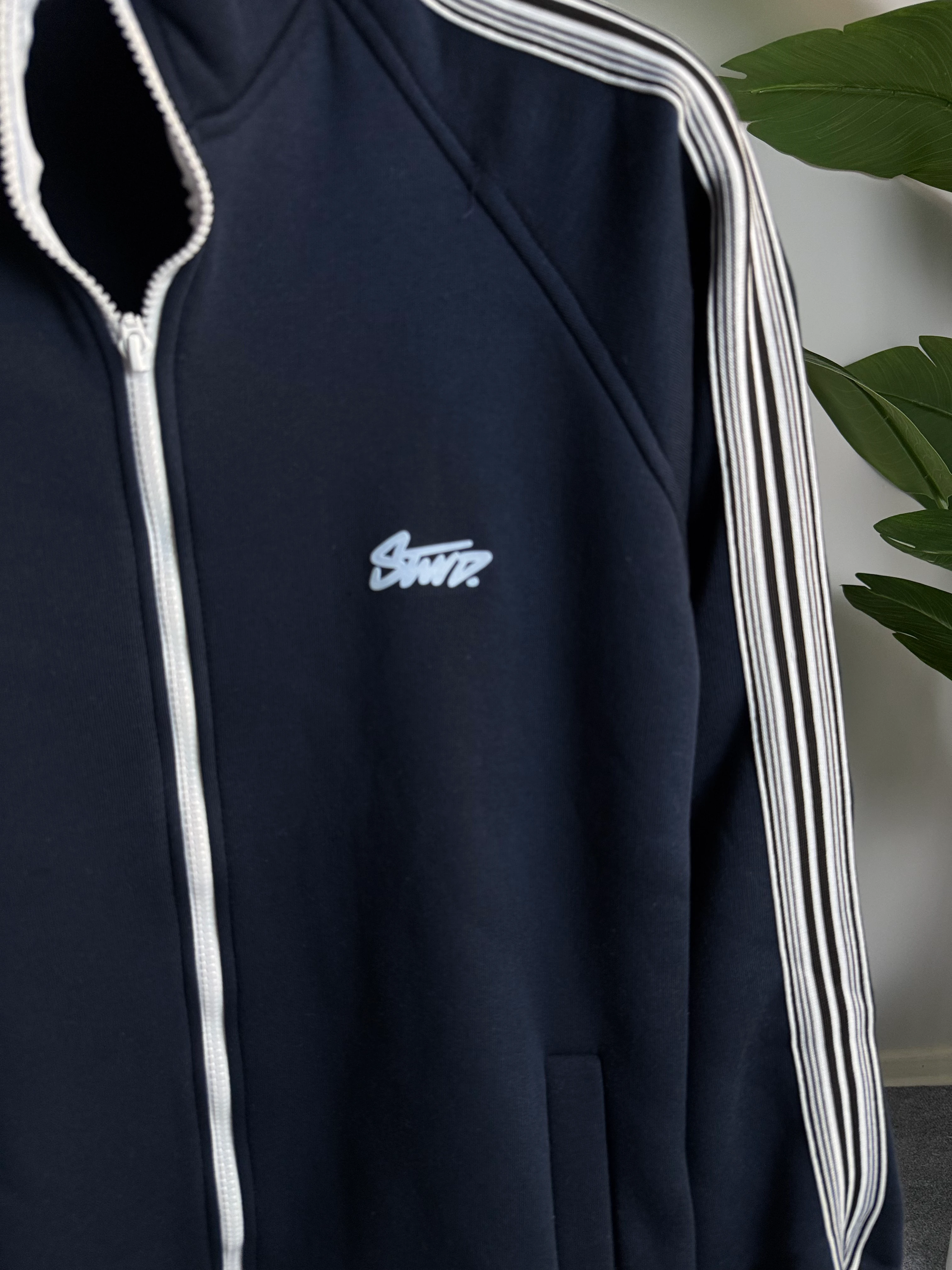 Lacivert Renk Üçiplik Şardonlu Tam Fermuarlı Erkek Hırka