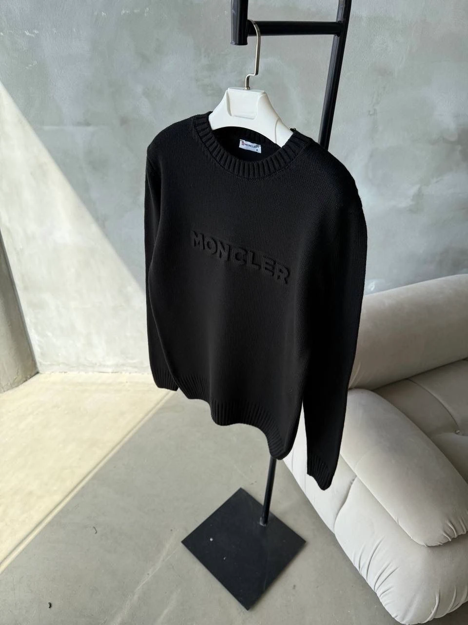 SİYAH MONCHLER KABARTMA DESEN ERKEK TRİKO