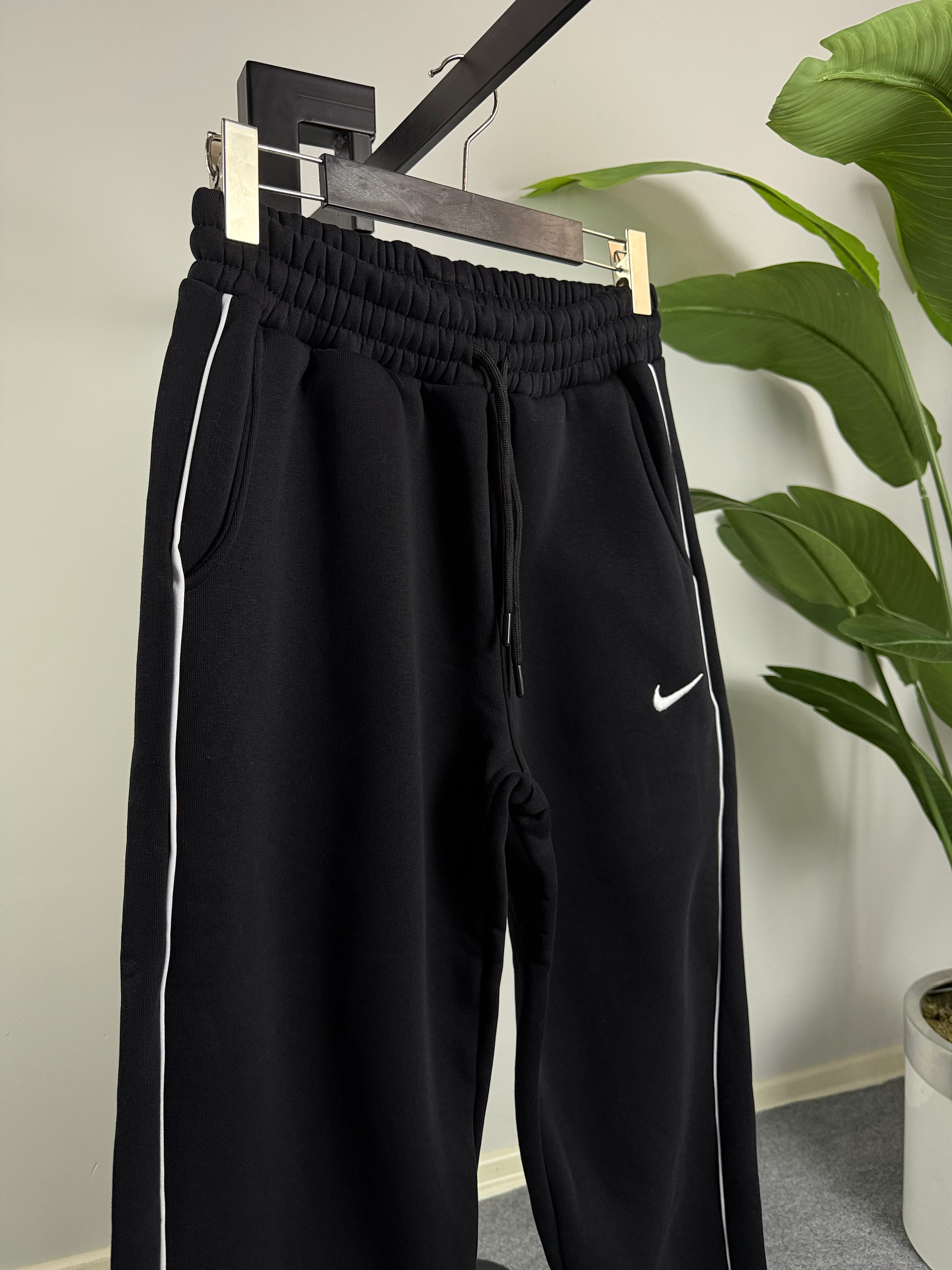 Baggy Eşofman Nakış İşleme Üçiplik Şardonlu Siyah