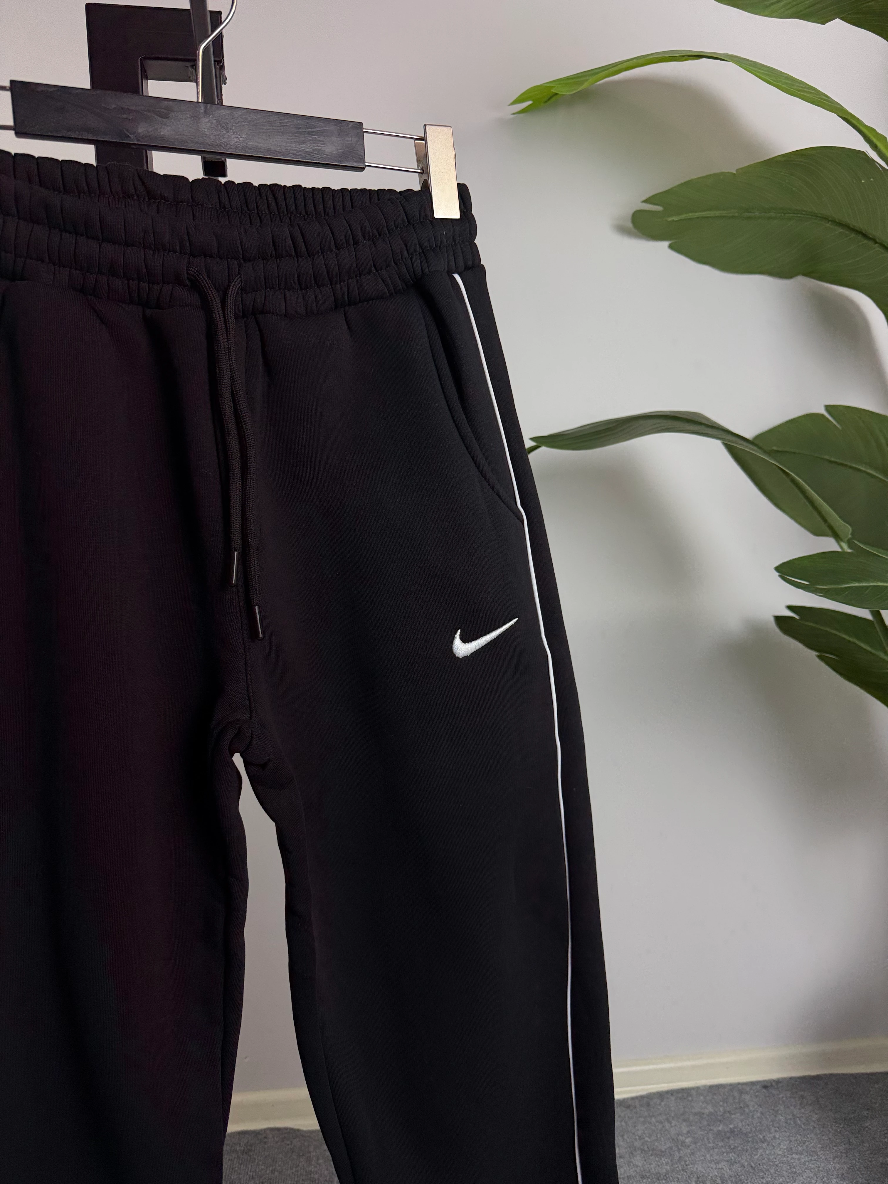 Baggy Eşofman Nakış İşleme Üçiplik Şardonlu Siyah