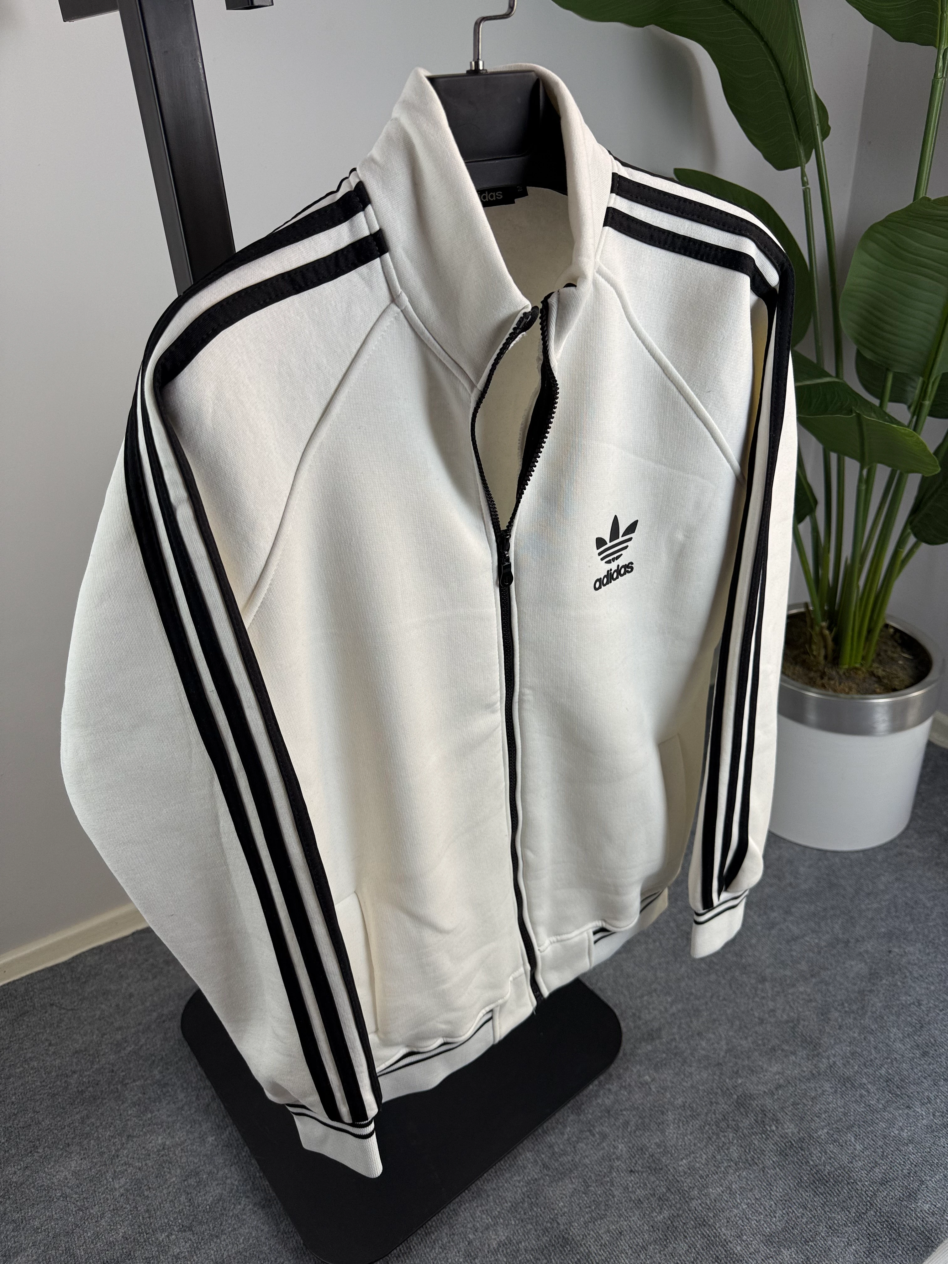 Üç Şeritli Beyaz Renk Üçiplik Şardonlu Tam Fermuarlı Erkek Hırka