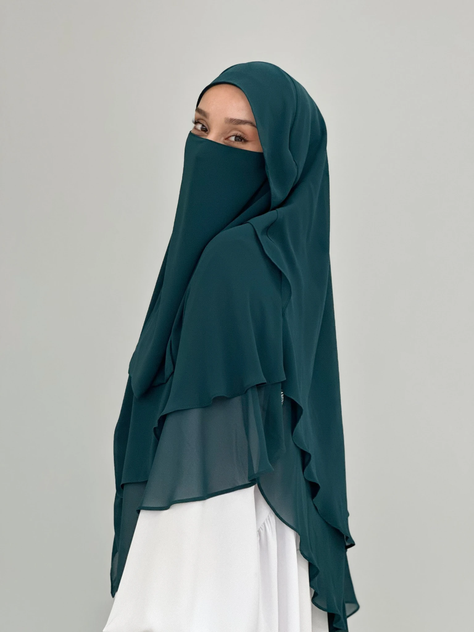 GÖLGELİ ŞİFON SUFLE ORTA ZÜMRÜT YEŞİLİ