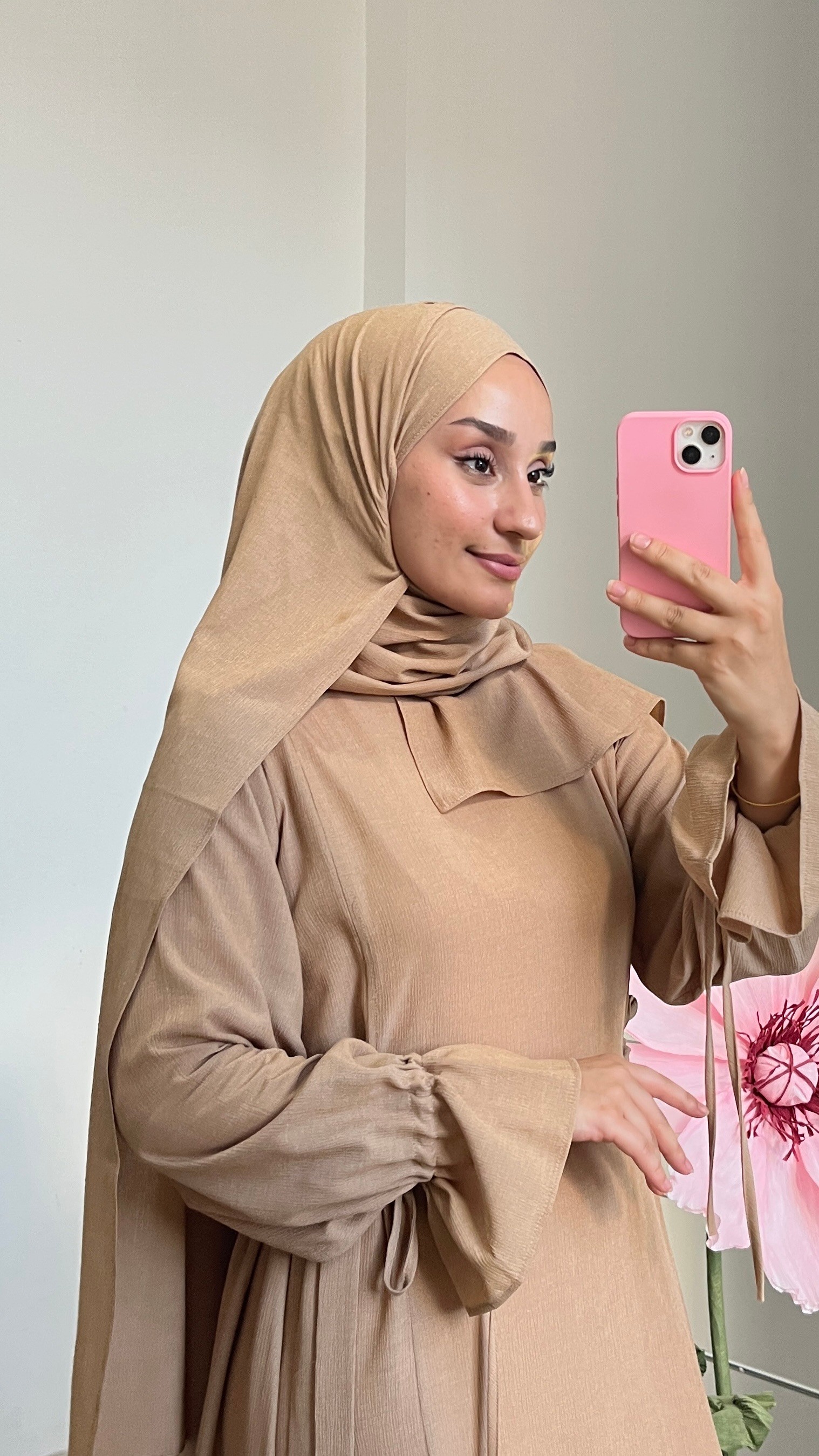 DEVA ABAYA BEJ
