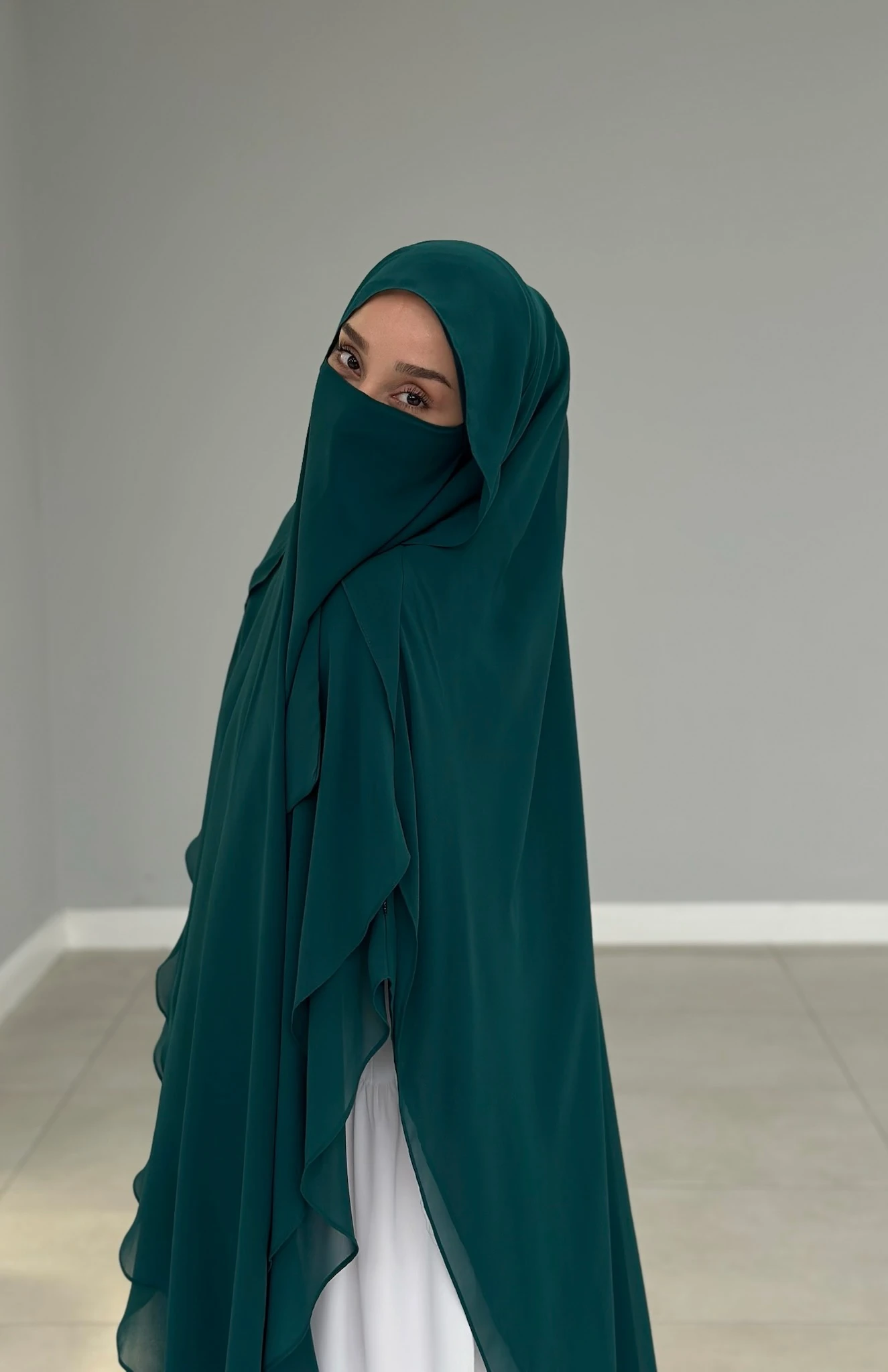 GÖLGELİ ŞİFON SUFLE UZUN CANLI YEŞİL