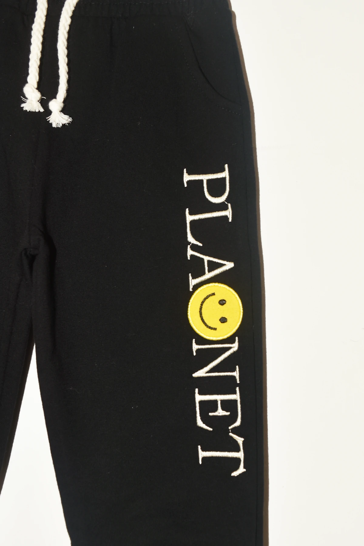 Erkek Çocuk %100 Pamuk Planet Nakışlı Ayıcık Aksesuarlı Eşofman Takım - 2149 - Siyah