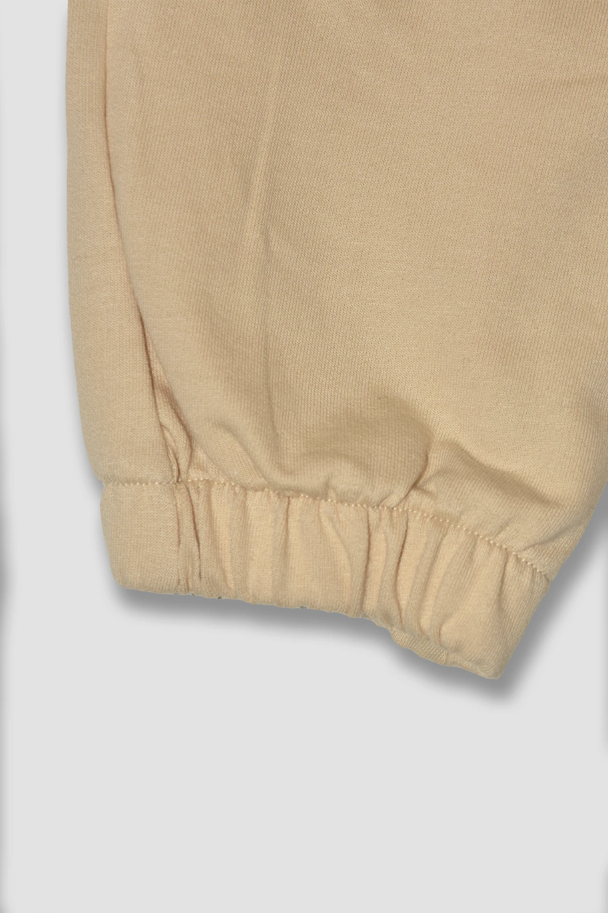 Erkek Çocuk %100 Pamuk Free Happy Süzene Nakışlı Paça Lastikli Trend Takım - 2146 - Bej