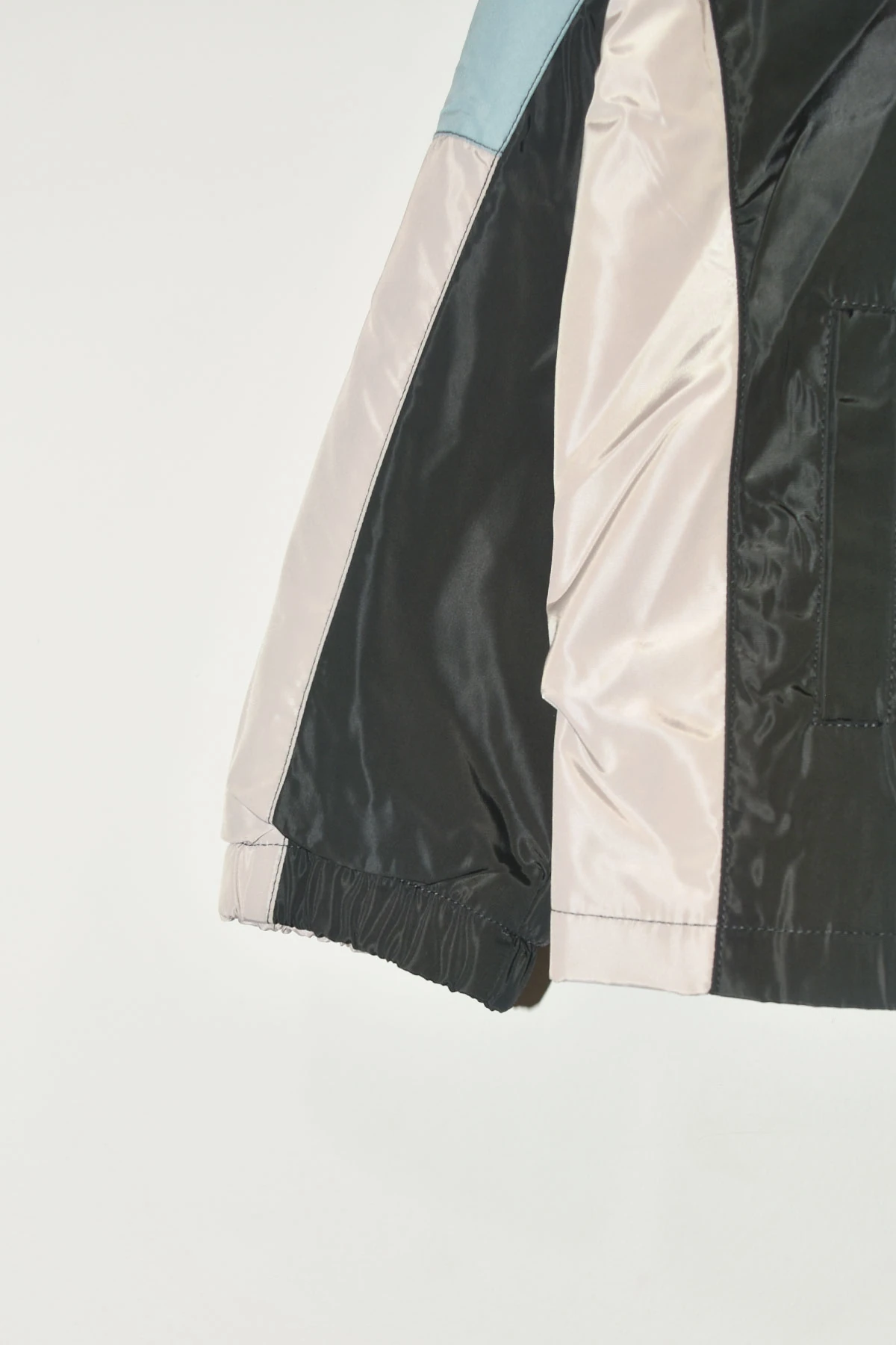 Erkek Çocuk Garnili Su/Rüzgar Geçirmez Nakışlı Premium Yağmurluk - 2112