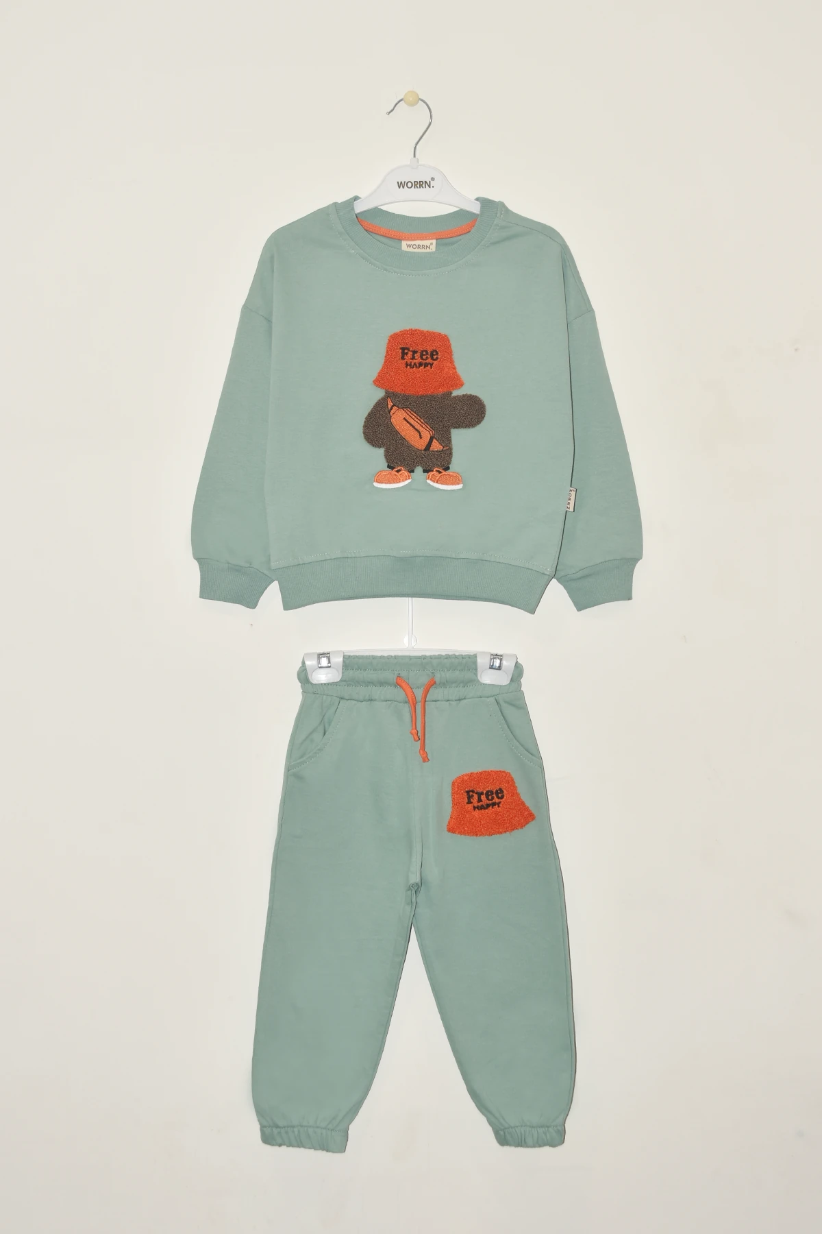 Erkek Çocuk %100 Pamuk Free Happy Süzene Nakışlı Paça Lastikli Trend Takım - 2146 - Mınt