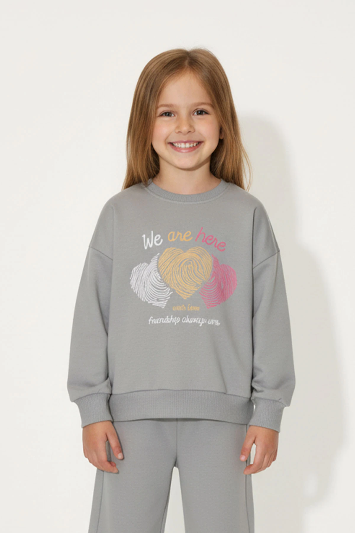 Kız Çocuk %100 Pamuk Kalp Desenli Bisiklet Yaka Trend Sweatshirt - 1022S - Gri